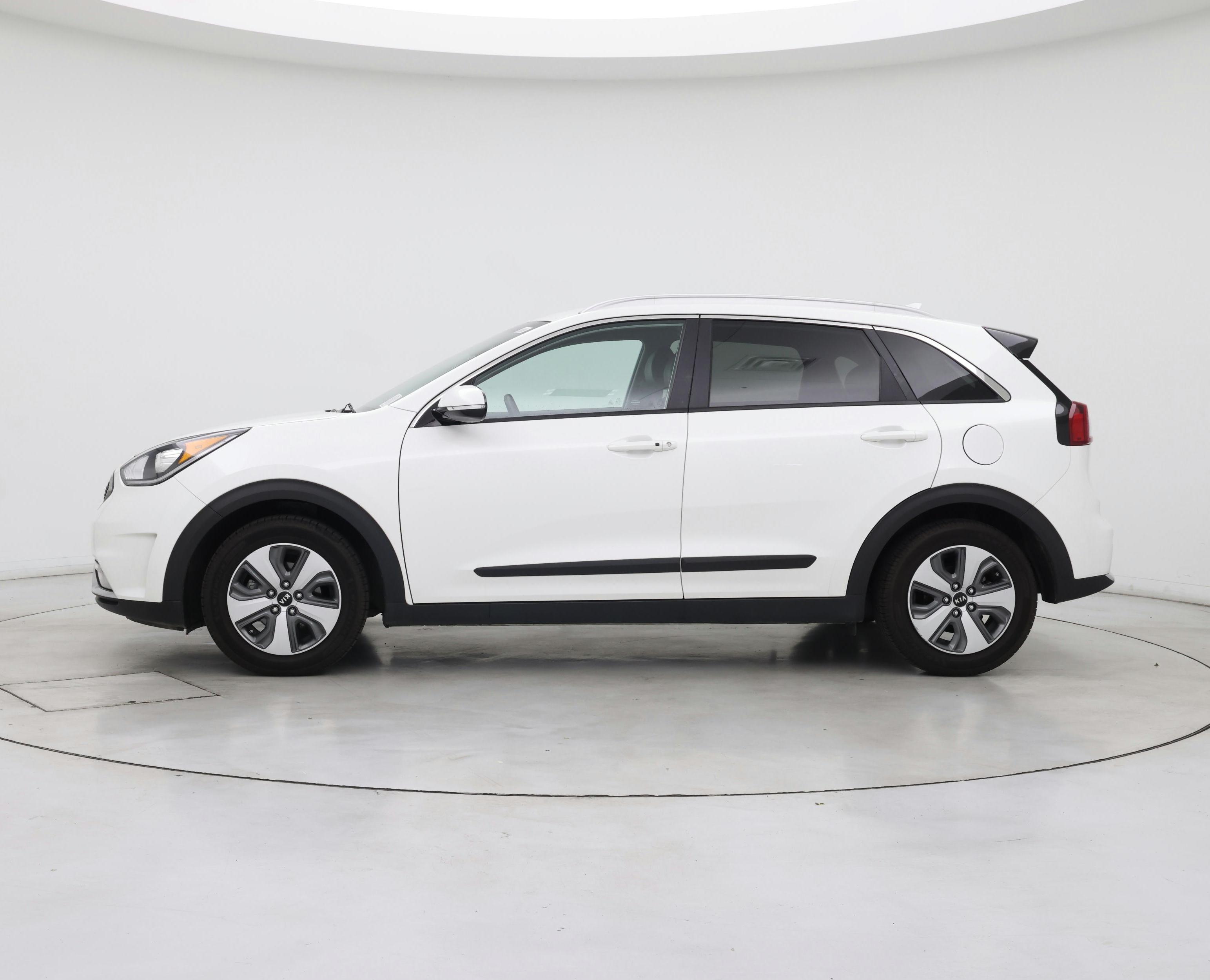 Thumbnail: 2019 Kia Niro - 3