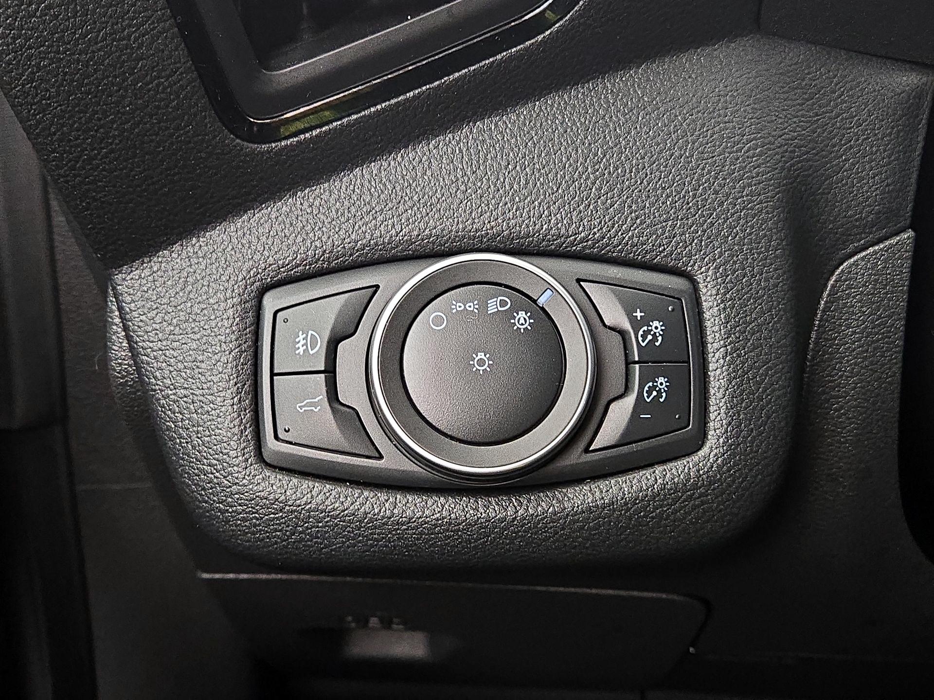 Thumbnail: 2019 Ford Escape - 13