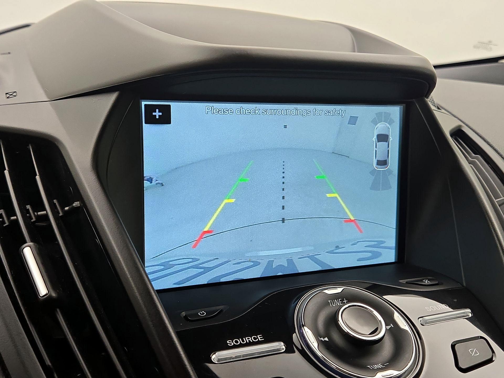 Thumbnail: 2019 Ford Escape - 15
