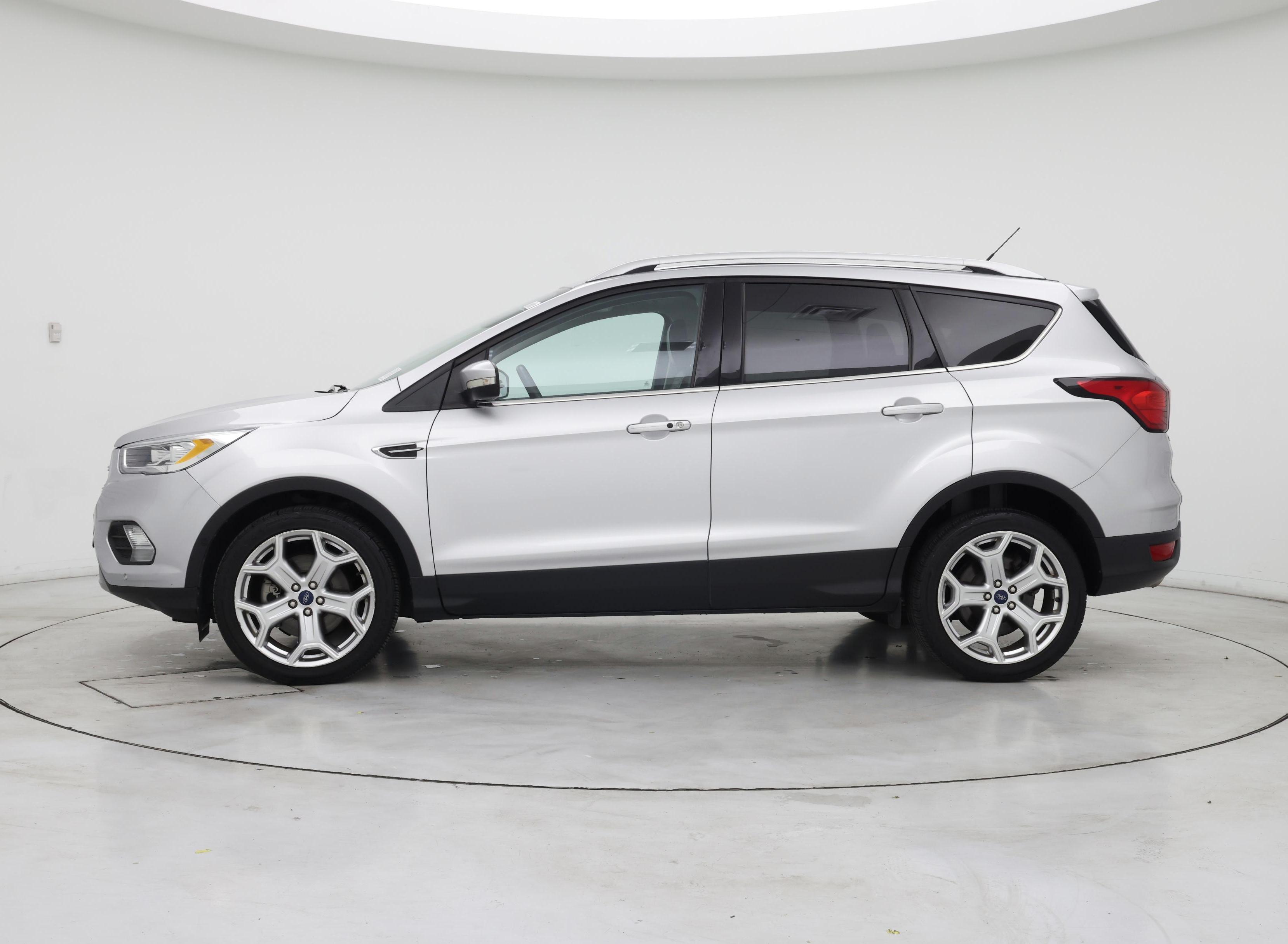 Thumbnail: 2019 Ford Escape - 3