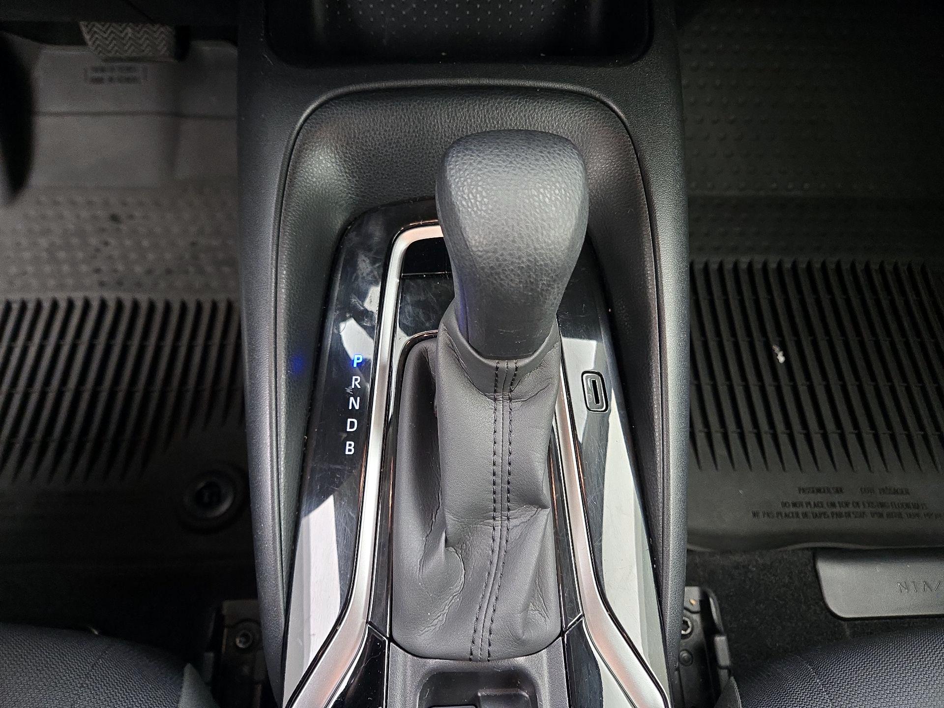 Thumbnail: 2022 Toyota Corolla - 18