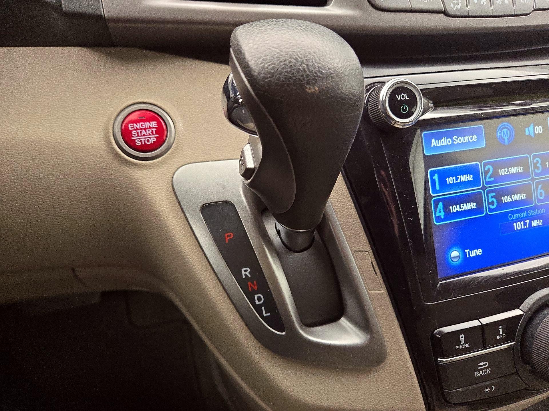 Thumbnail: 2015 Honda Odyssey - 18