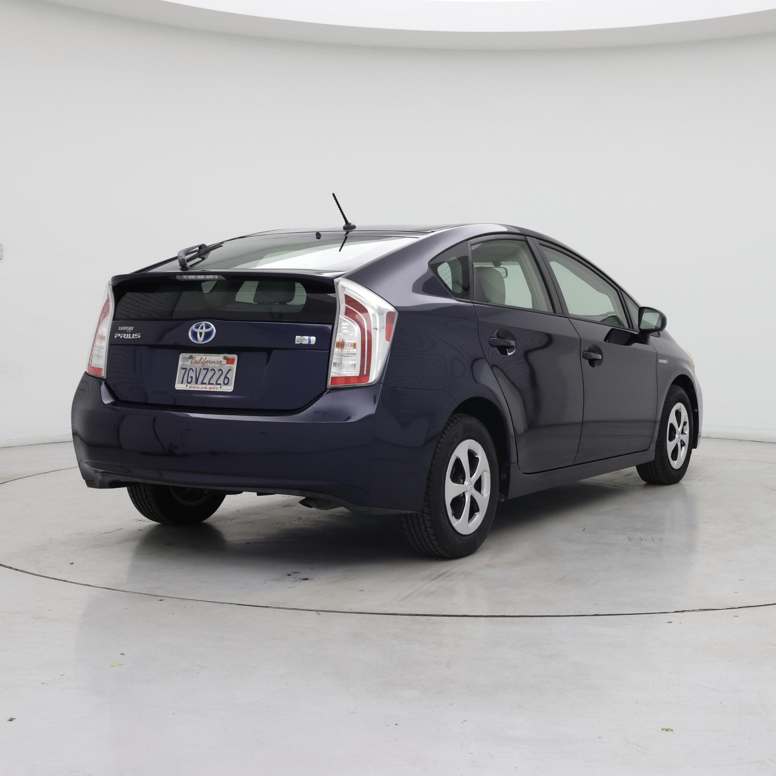 Thumbnail: 2014 Toyota Prius - 8