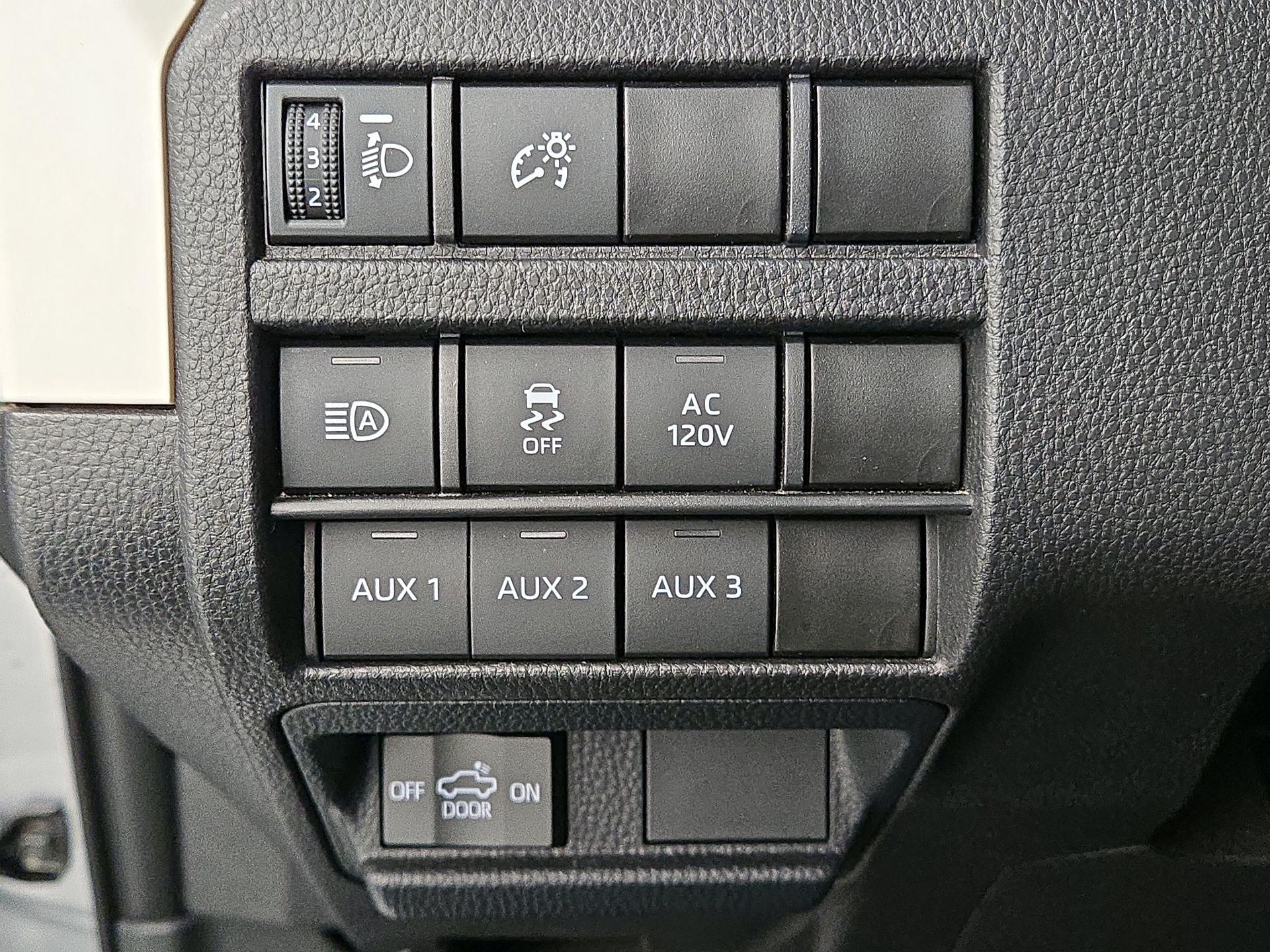 Thumbnail: 2024 Toyota Tacoma - 13