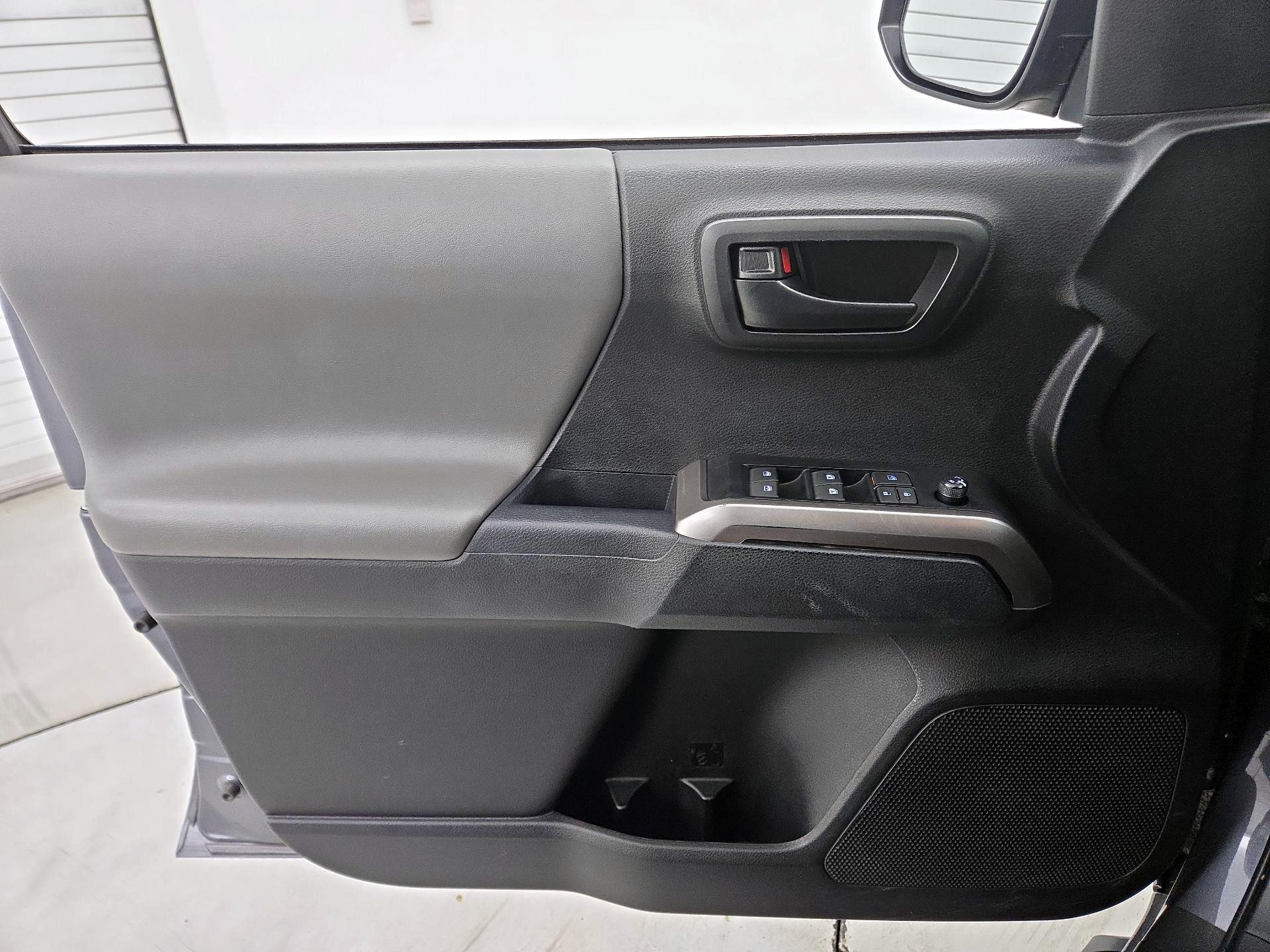 Thumbnail: 2023 Toyota Tacoma - 12