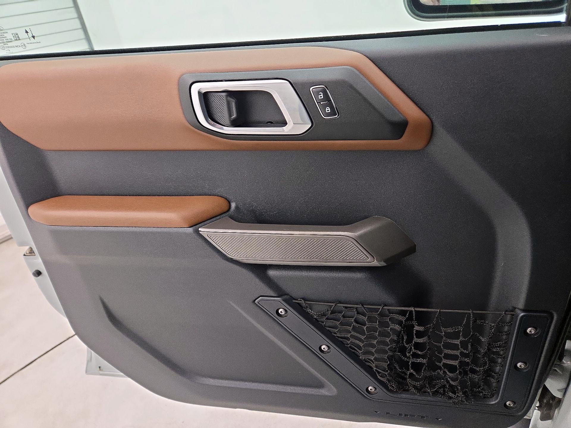 Thumbnail: 2021 Ford Bronco - 12