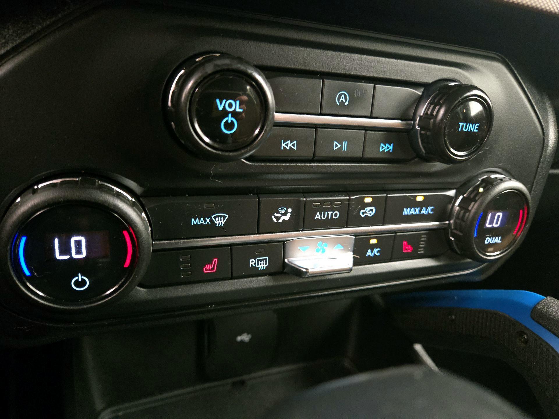 Thumbnail: 2021 Ford Bronco - 17