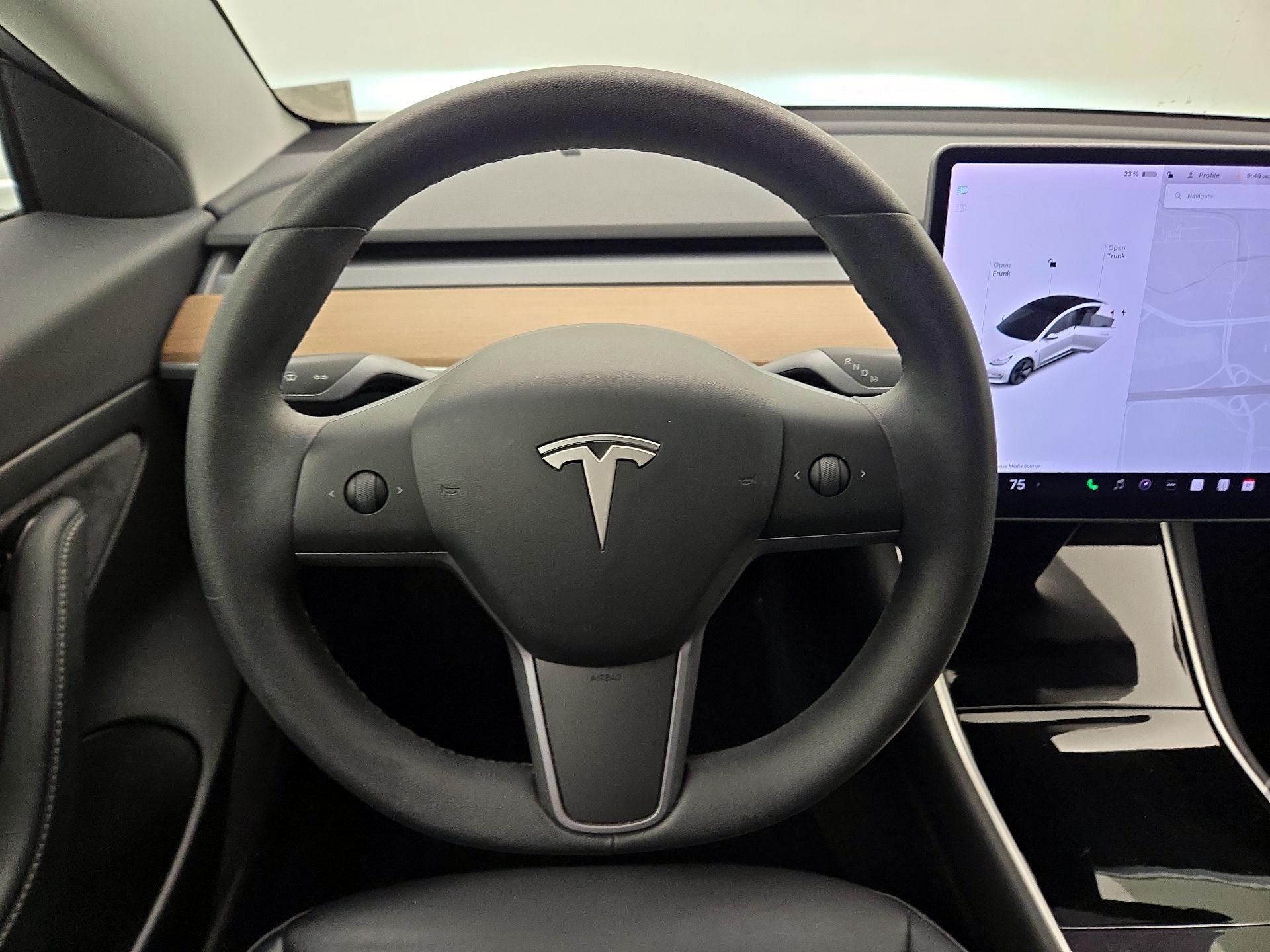 Thumbnail: 2020 Tesla Model 3 - 10