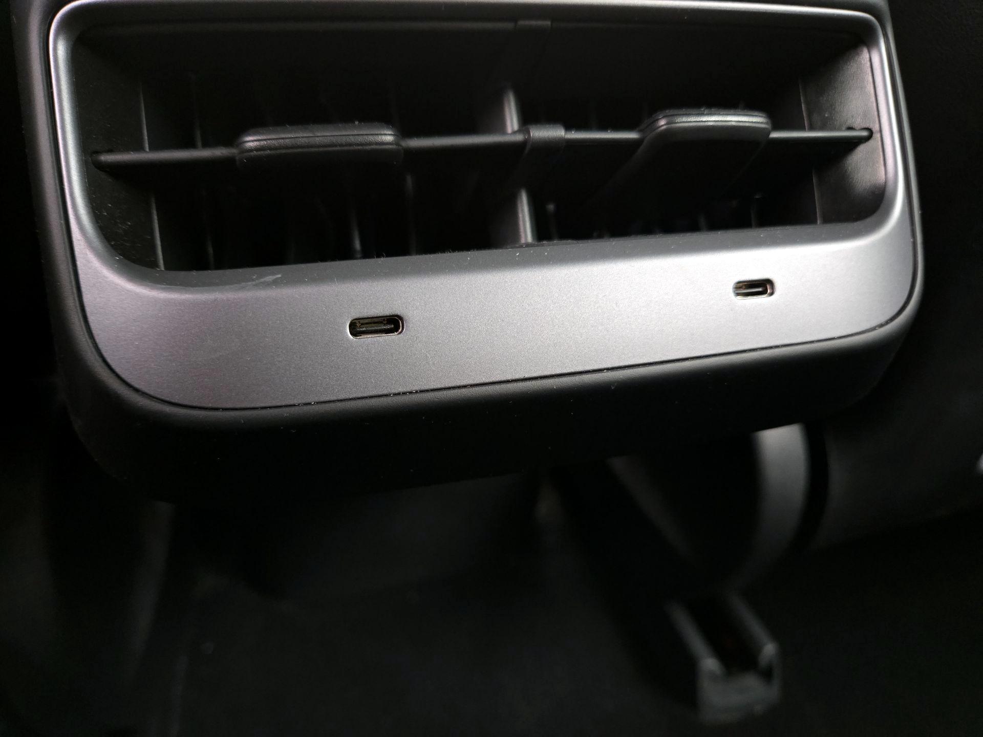 Thumbnail: 2020 Tesla Model 3 - 19