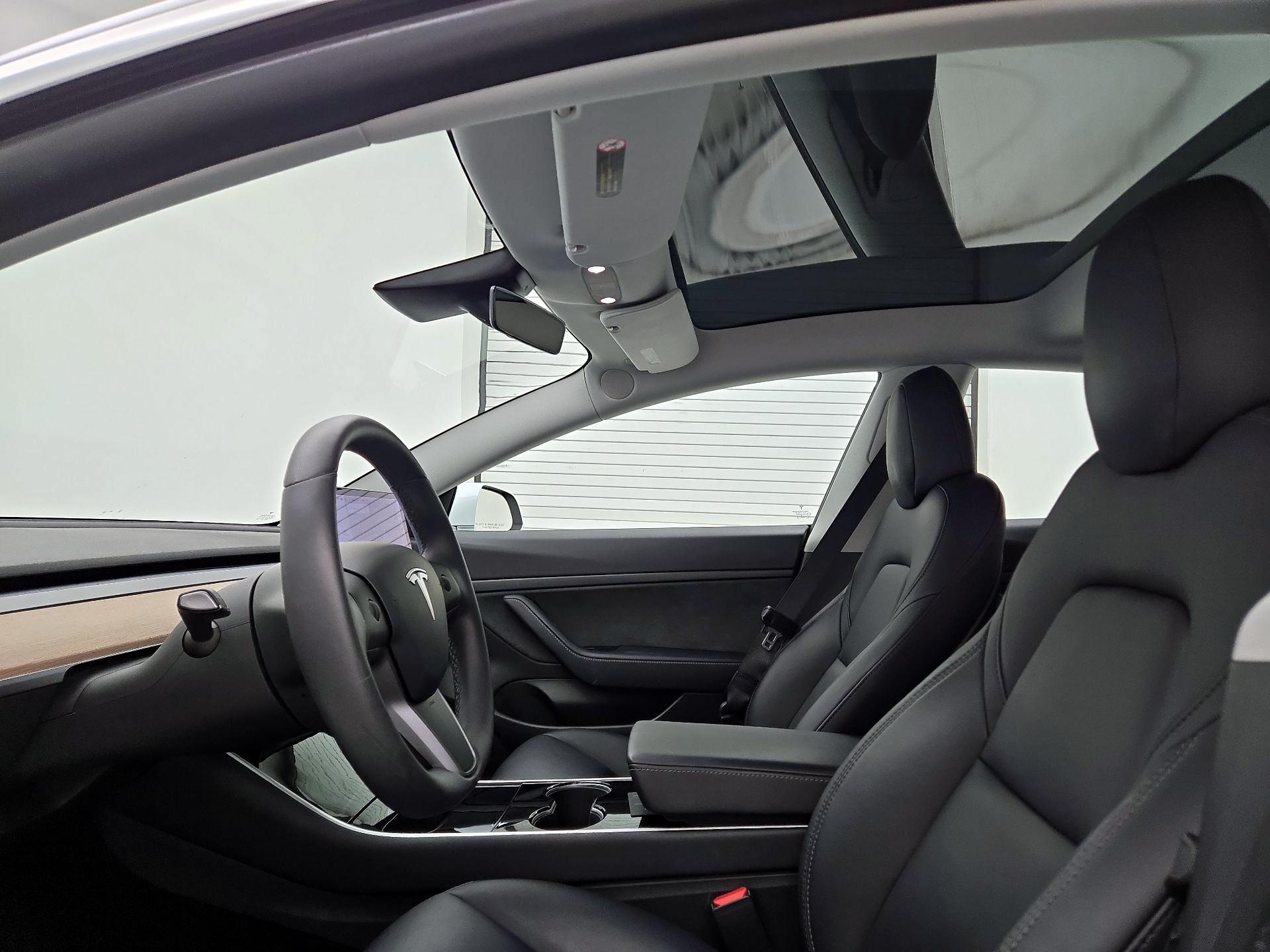 Thumbnail: 2020 Tesla Model 3 - 20