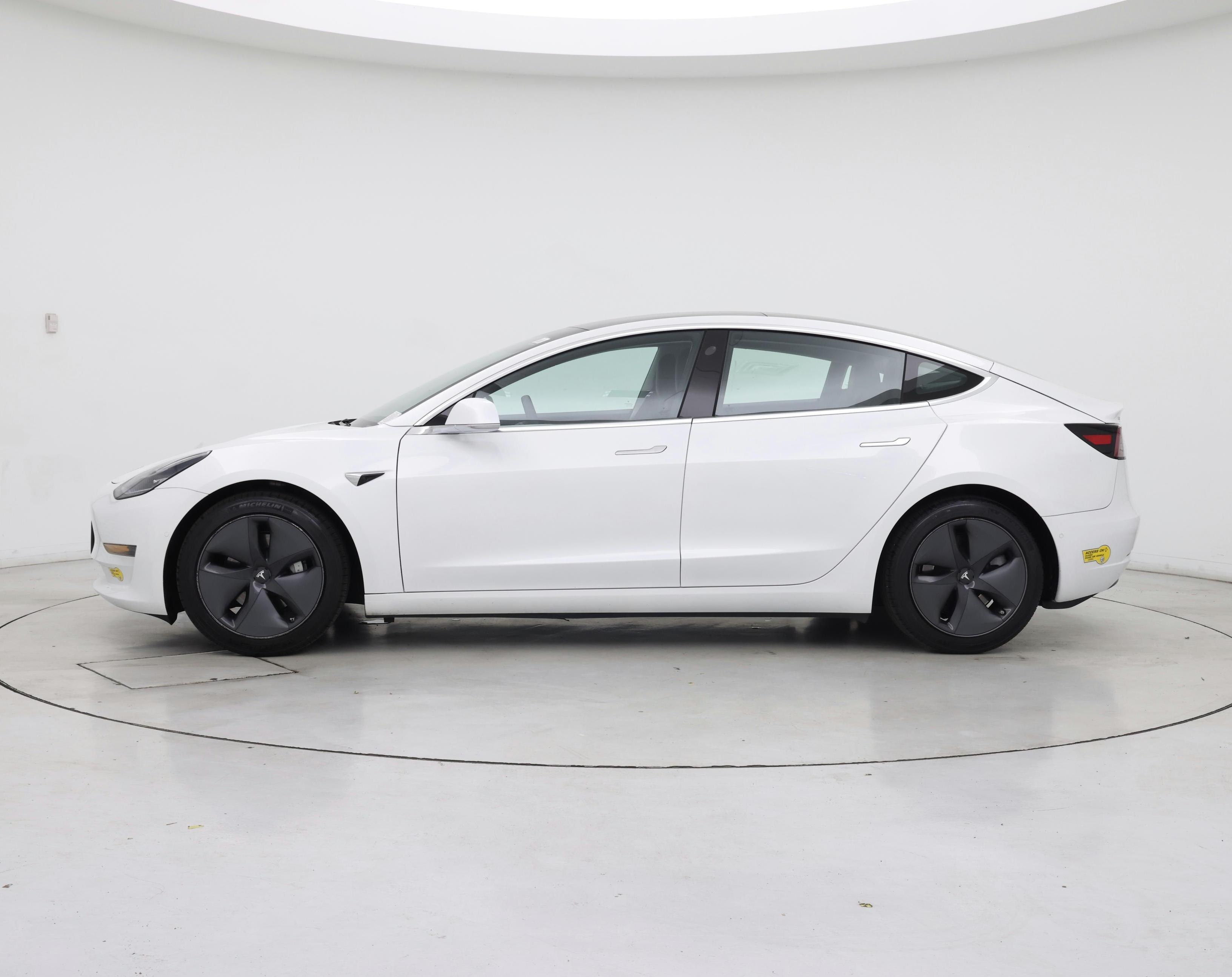 Thumbnail: 2020 Tesla Model 3 - 3