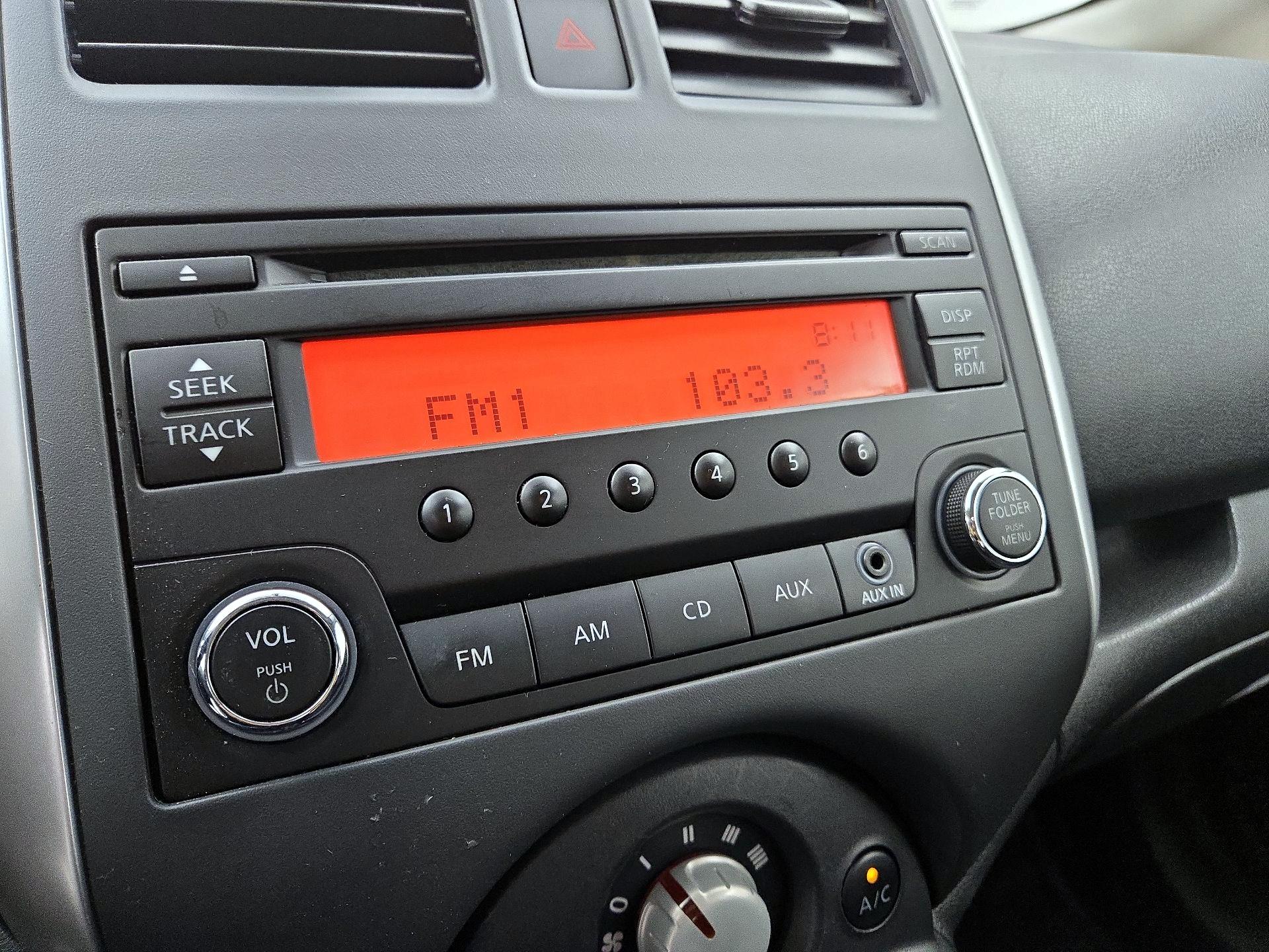 Thumbnail: 2014 Nissan Versa Note - 14