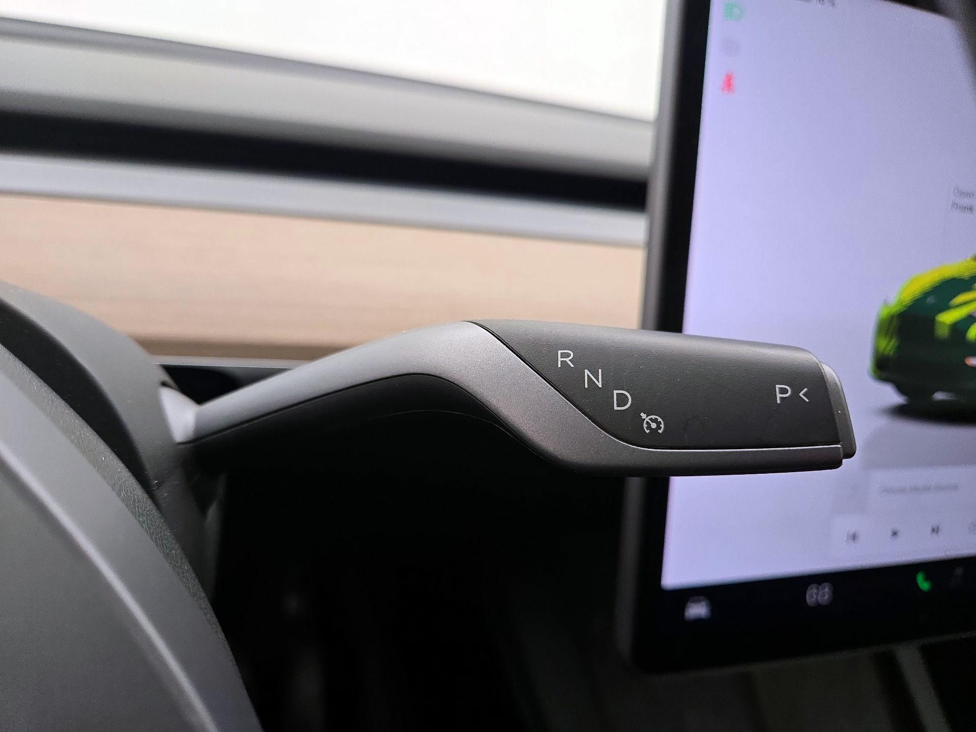 Thumbnail: 2023 Tesla Model Y - 17