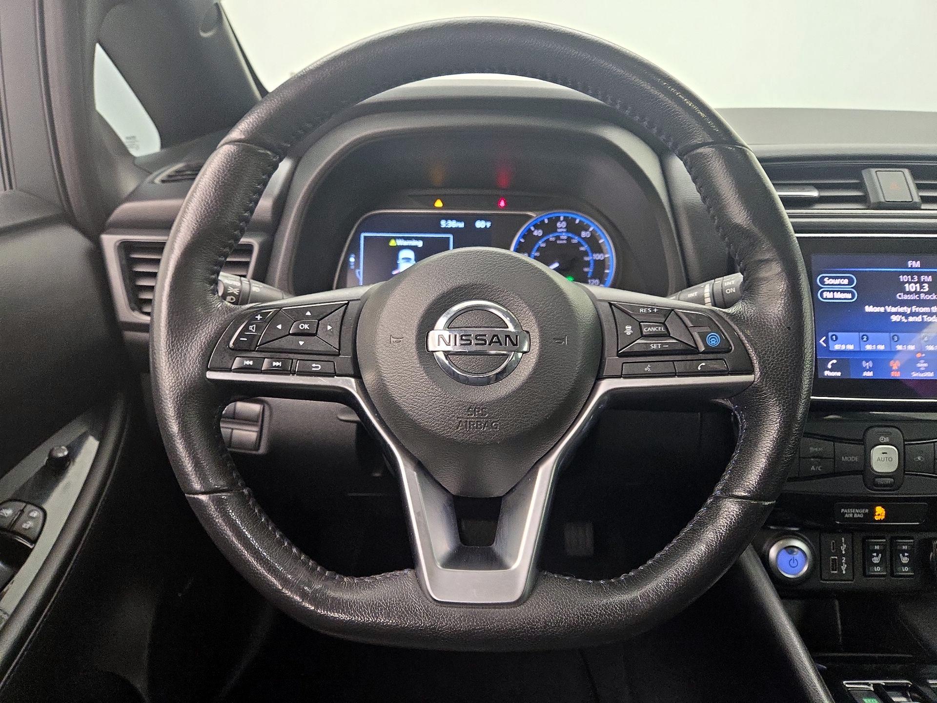 Thumbnail: 2022 Nissan Leaf - 10