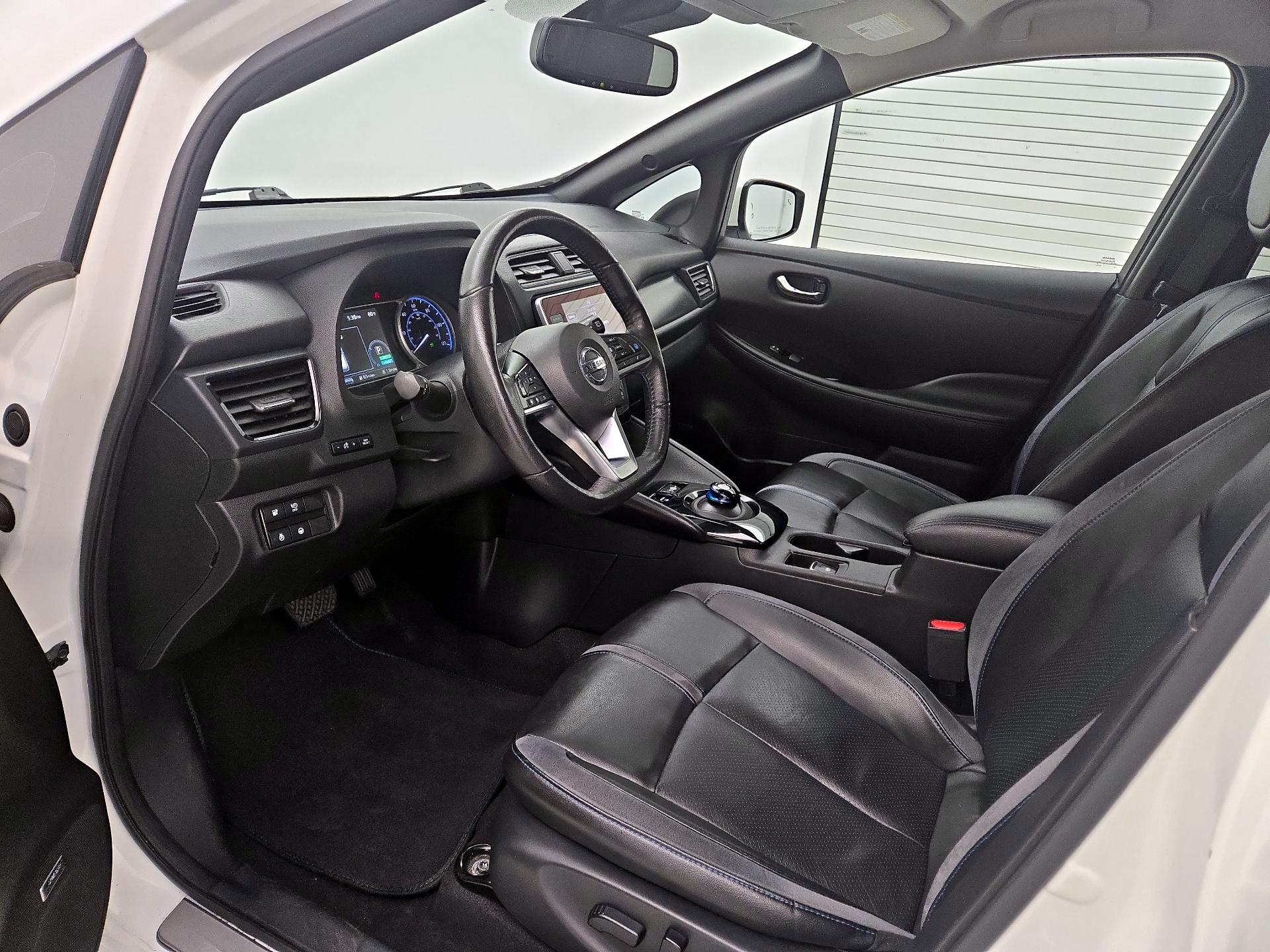 Thumbnail: 2022 Nissan Leaf - 11