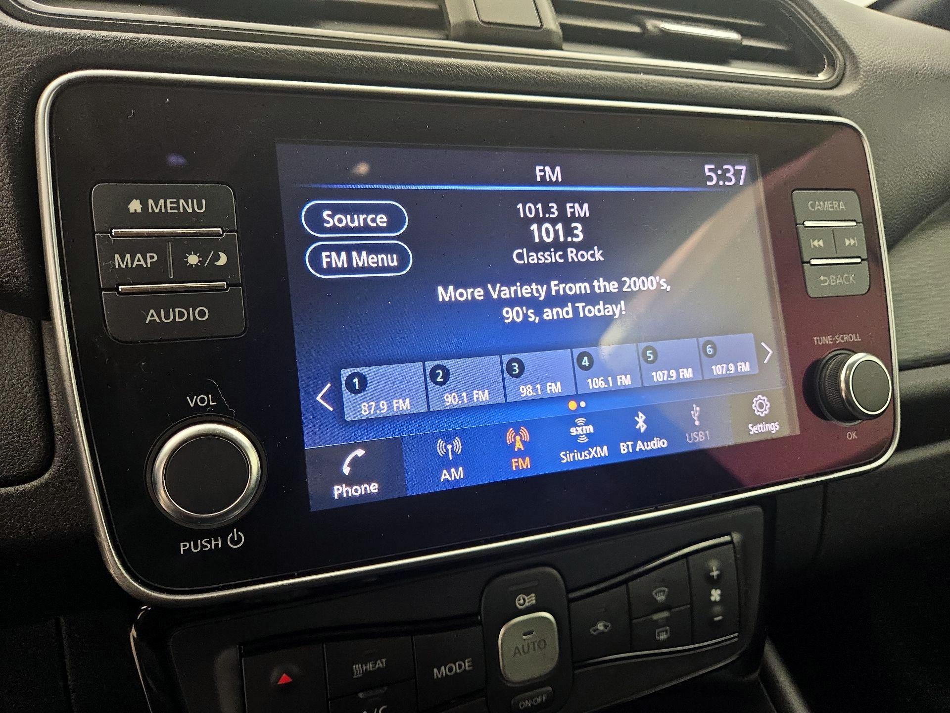 Thumbnail: 2022 Nissan Leaf - 15