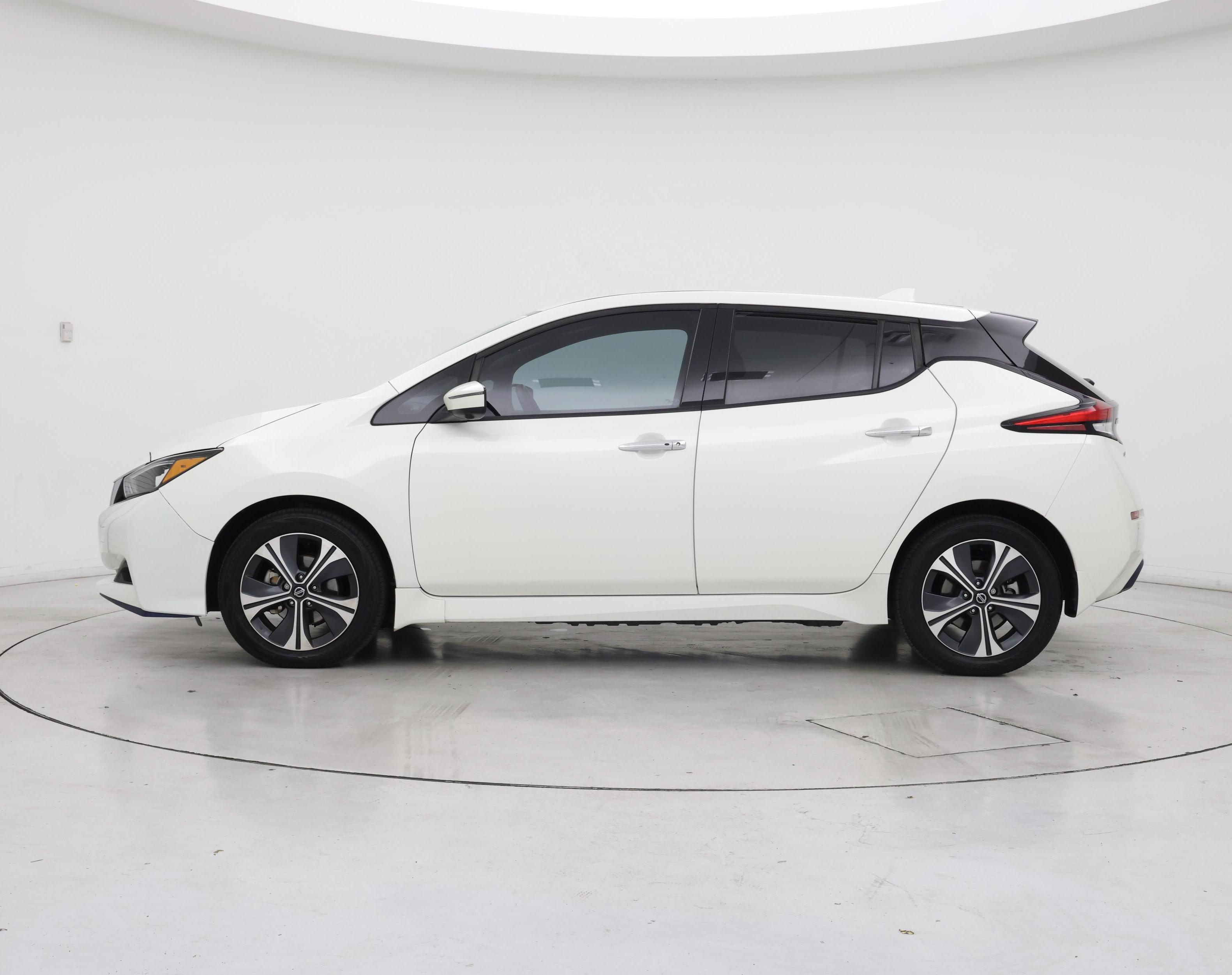 Thumbnail: 2022 Nissan Leaf - 3