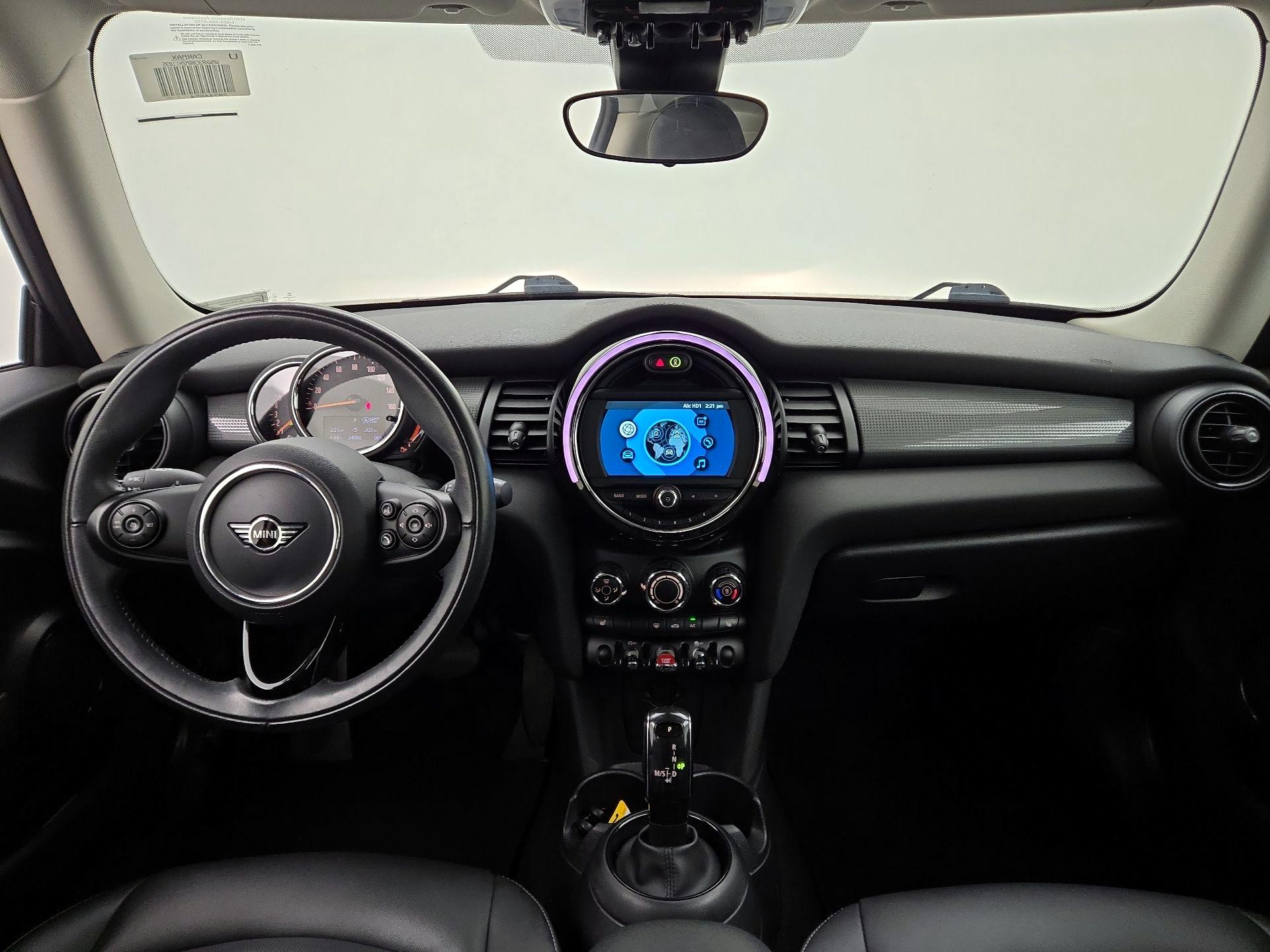 Thumbnail: 2021 MINI Cooper Hardtop - 9