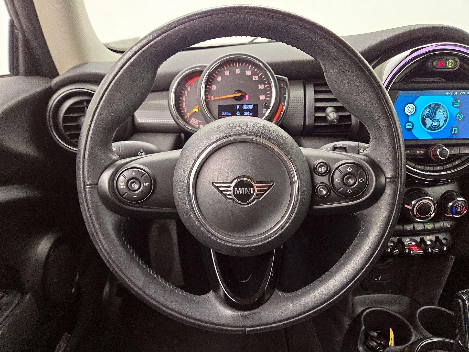 Thumbnail: 2021 MINI Cooper Hardtop - 10