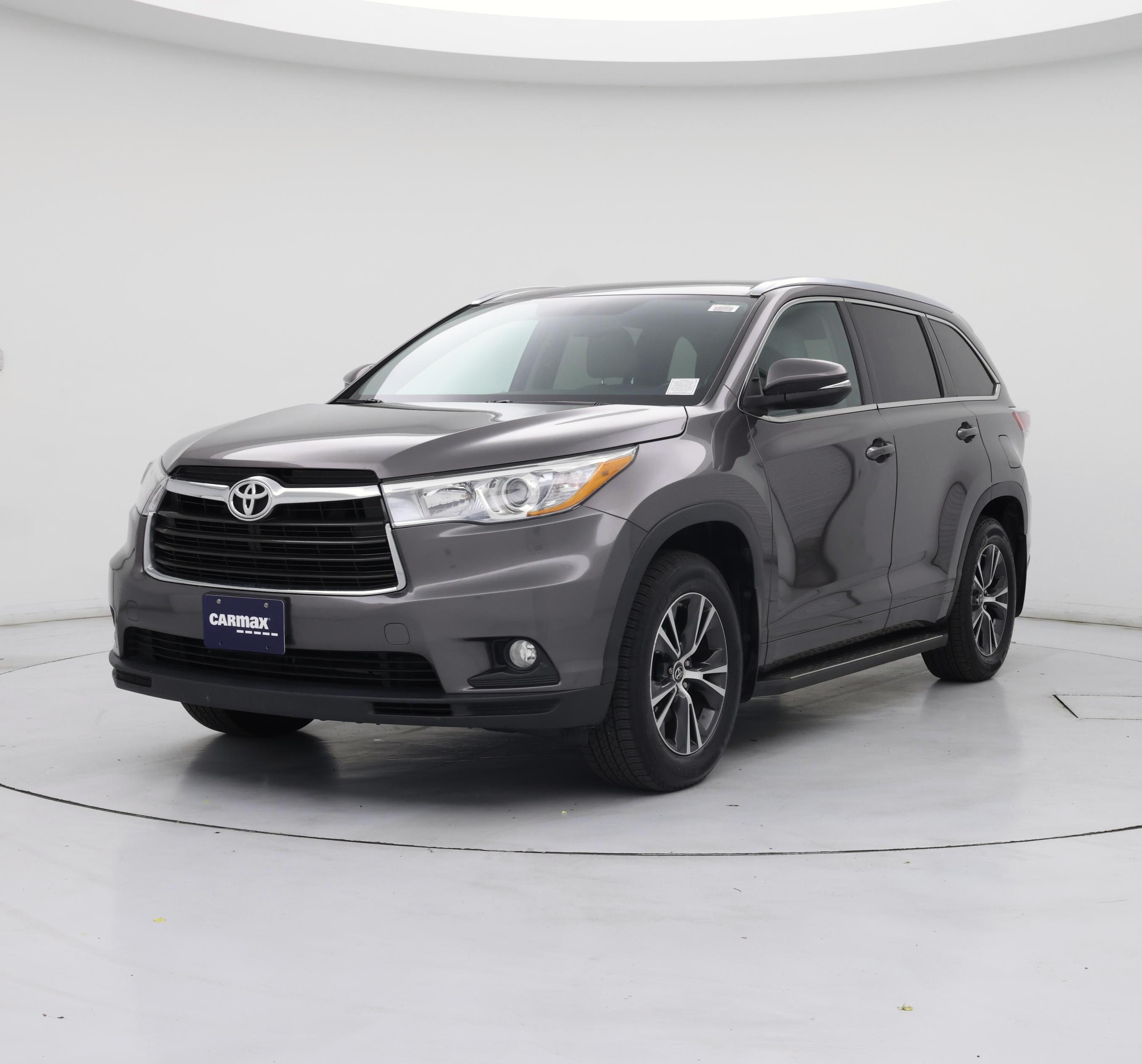 Thumbnail: 2016 Toyota Highlander - 4