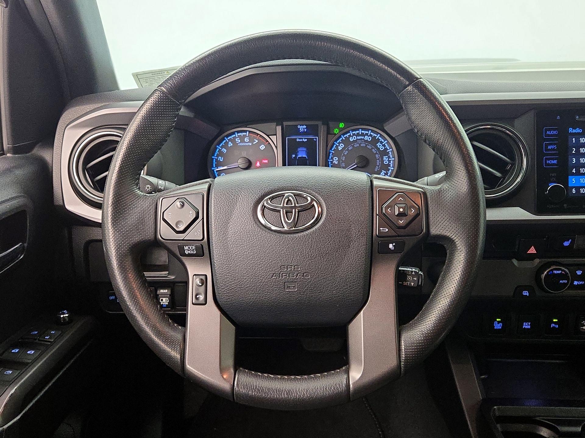 Thumbnail: 2017 Toyota Tacoma - 10