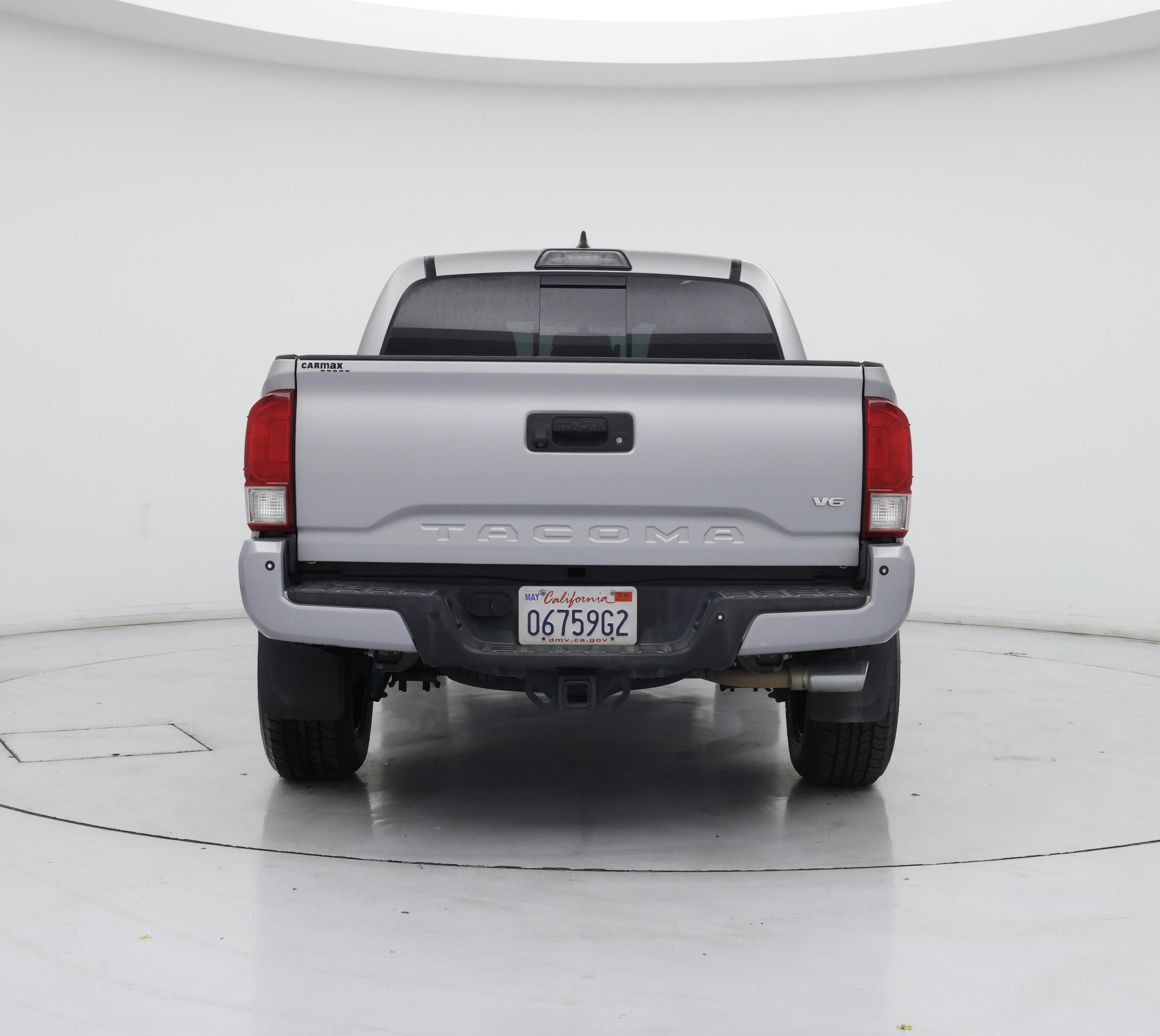 Thumbnail: 2017 Toyota Tacoma - 6