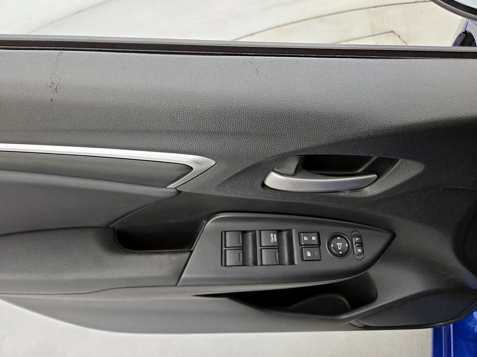 Thumbnail: 2015 Honda Fit - 12