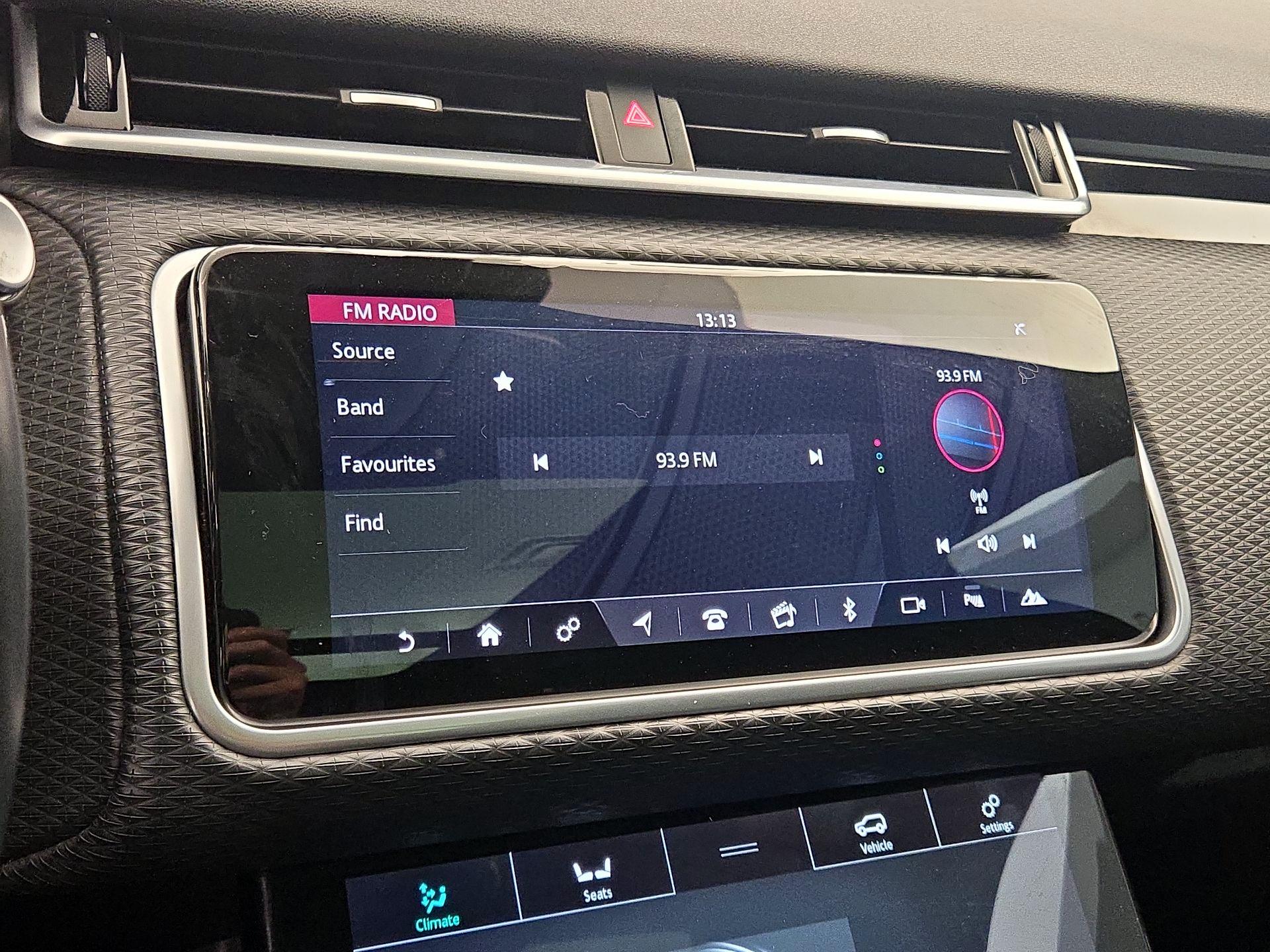 Thumbnail: 2018 Land Rover Range Rover Velar - 16