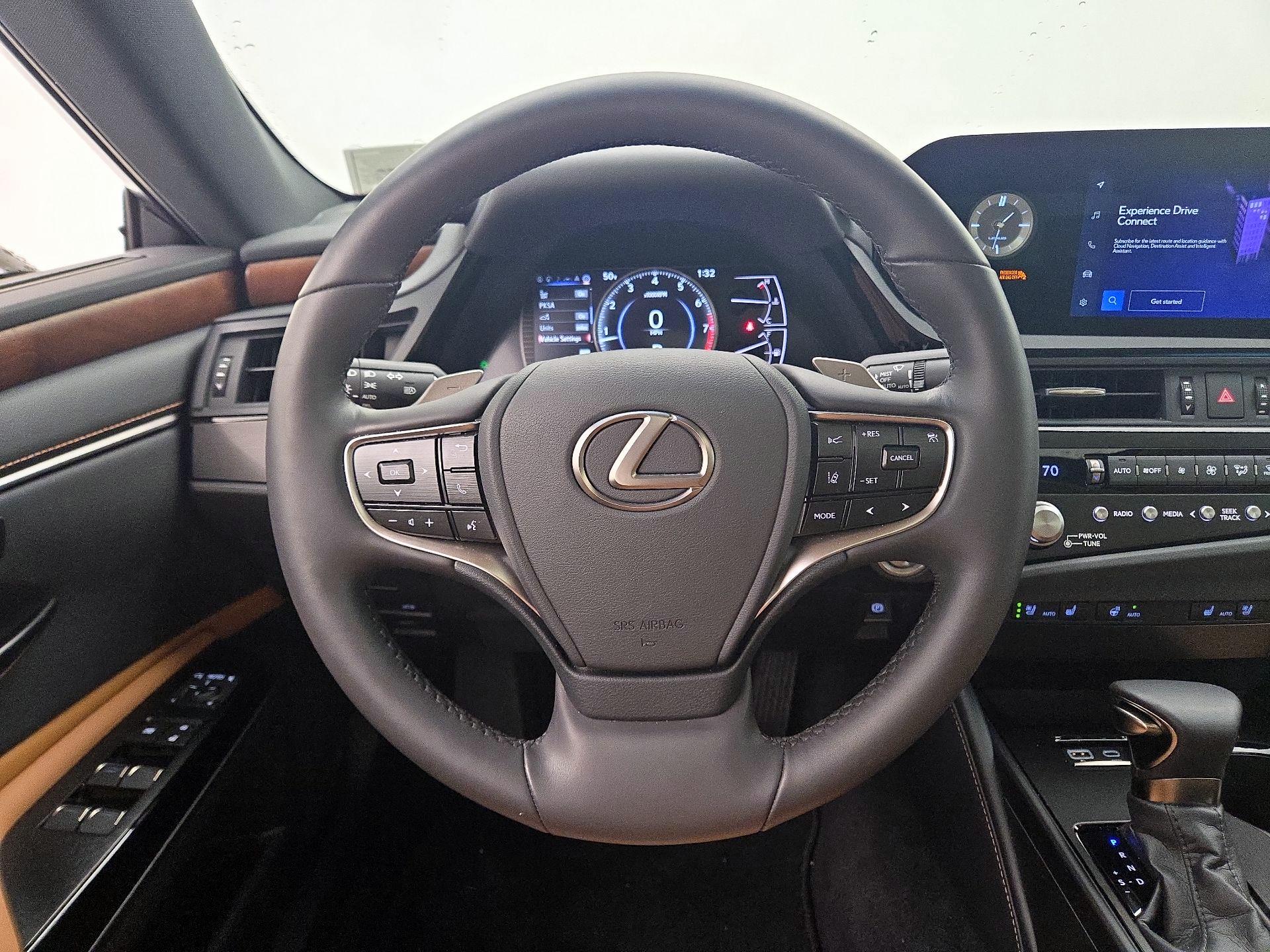 Thumbnail: 2023 Lexus ES - 10