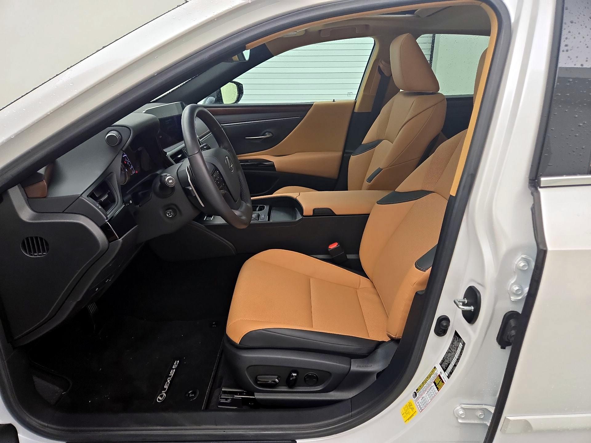 Thumbnail: 2023 Lexus ES - 11