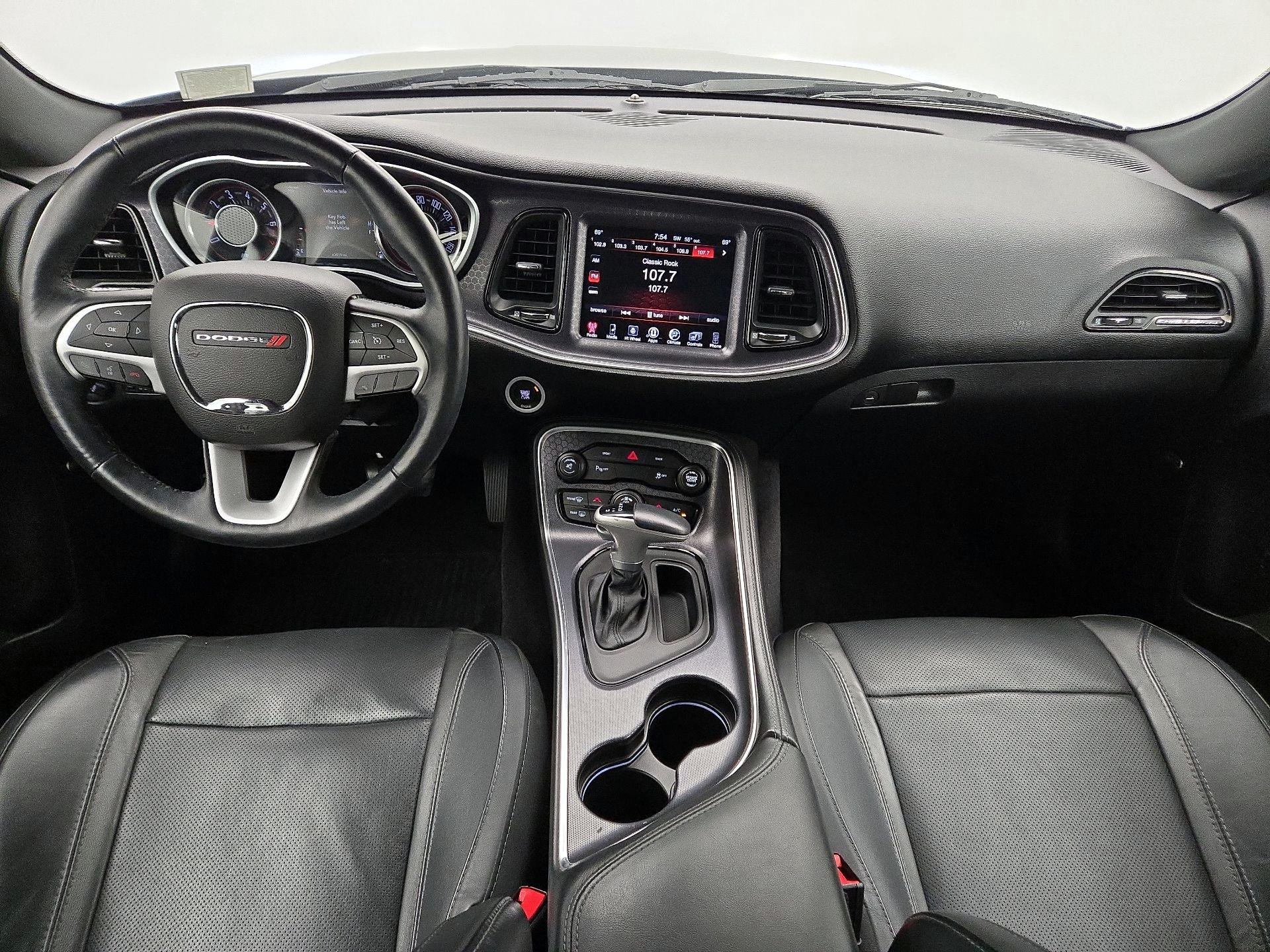 Thumbnail: 2016 Dodge Challenger - 9