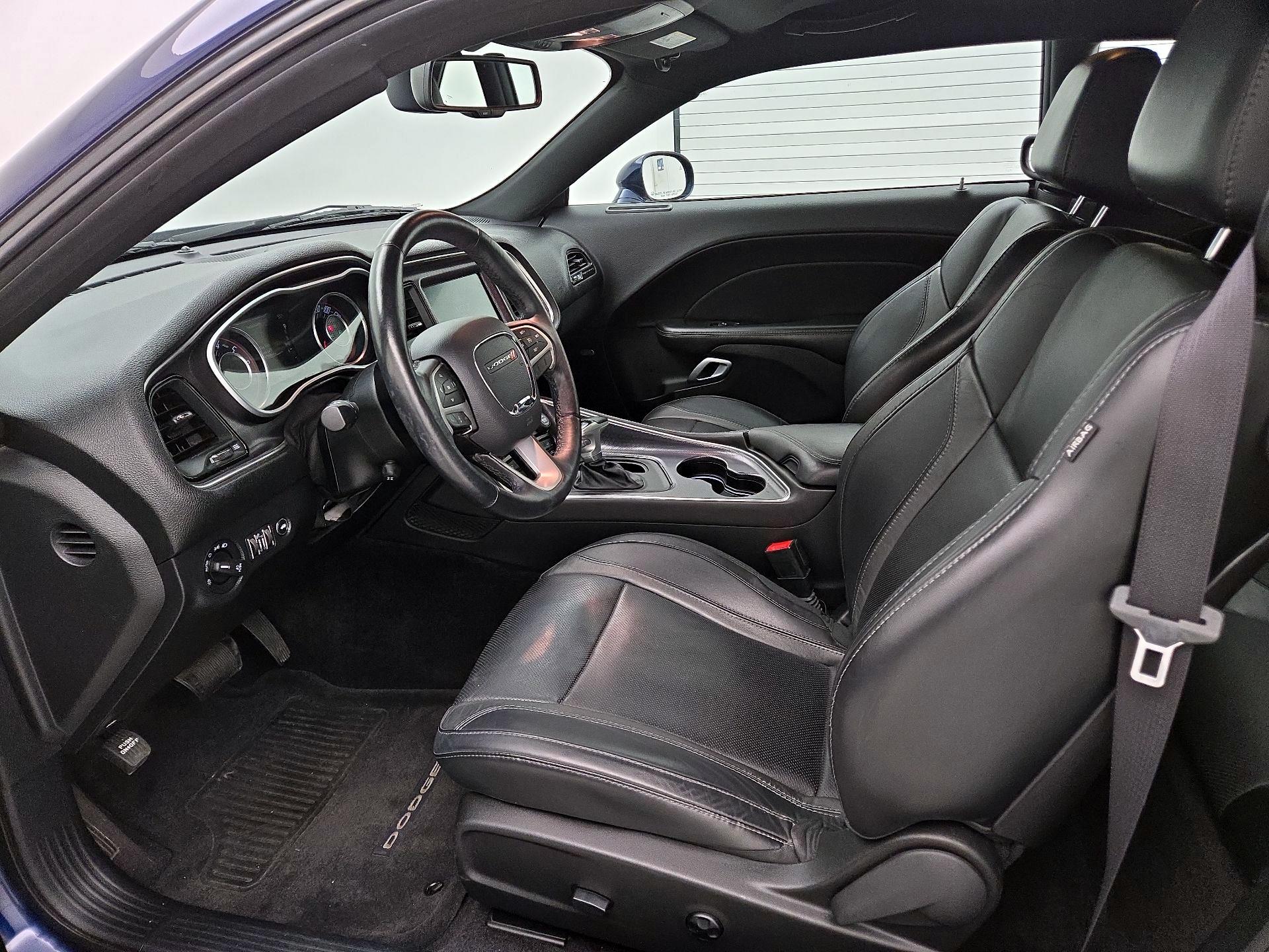 Thumbnail: 2016 Dodge Challenger - 11