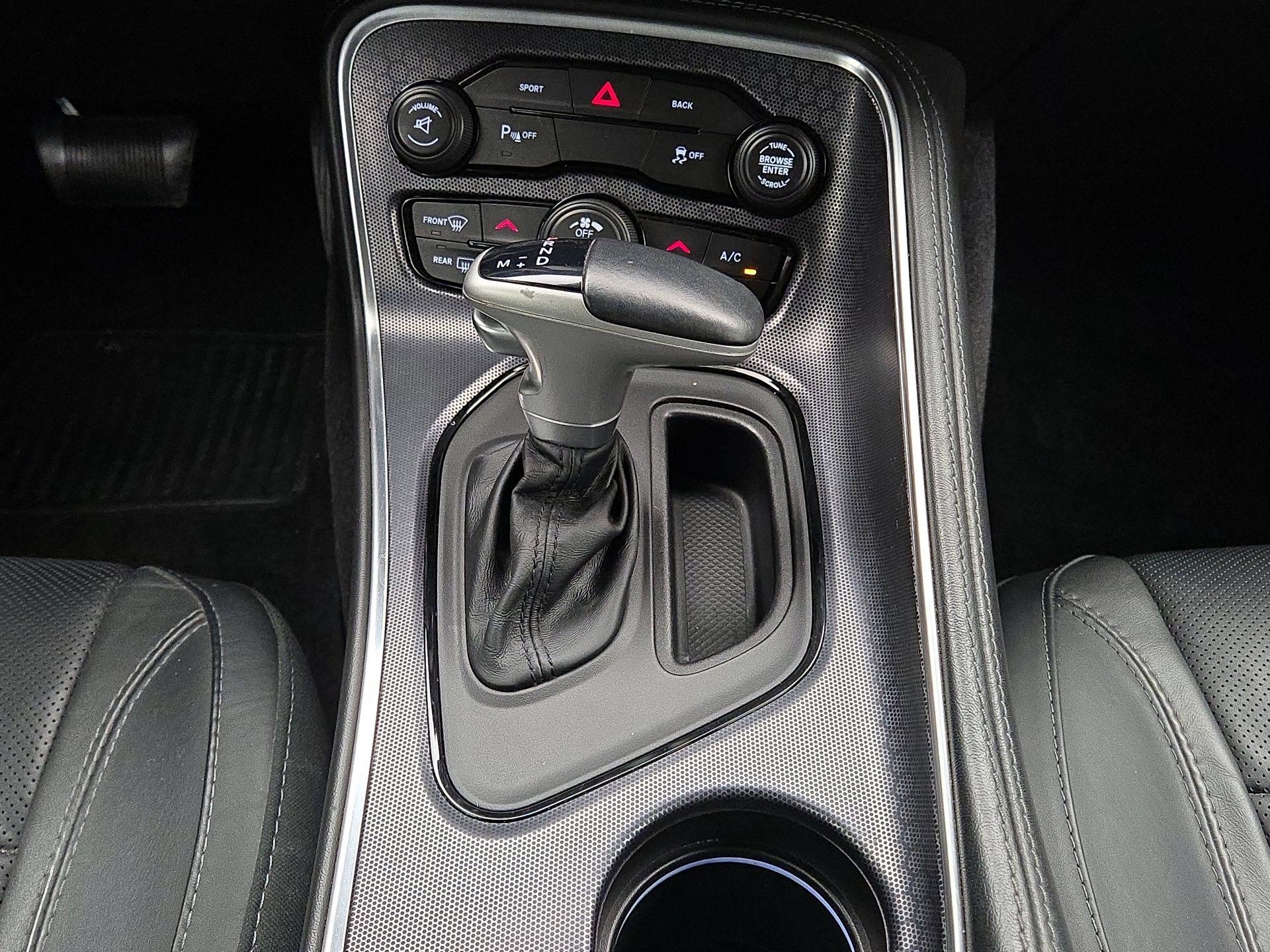 Thumbnail: 2016 Dodge Challenger - 17