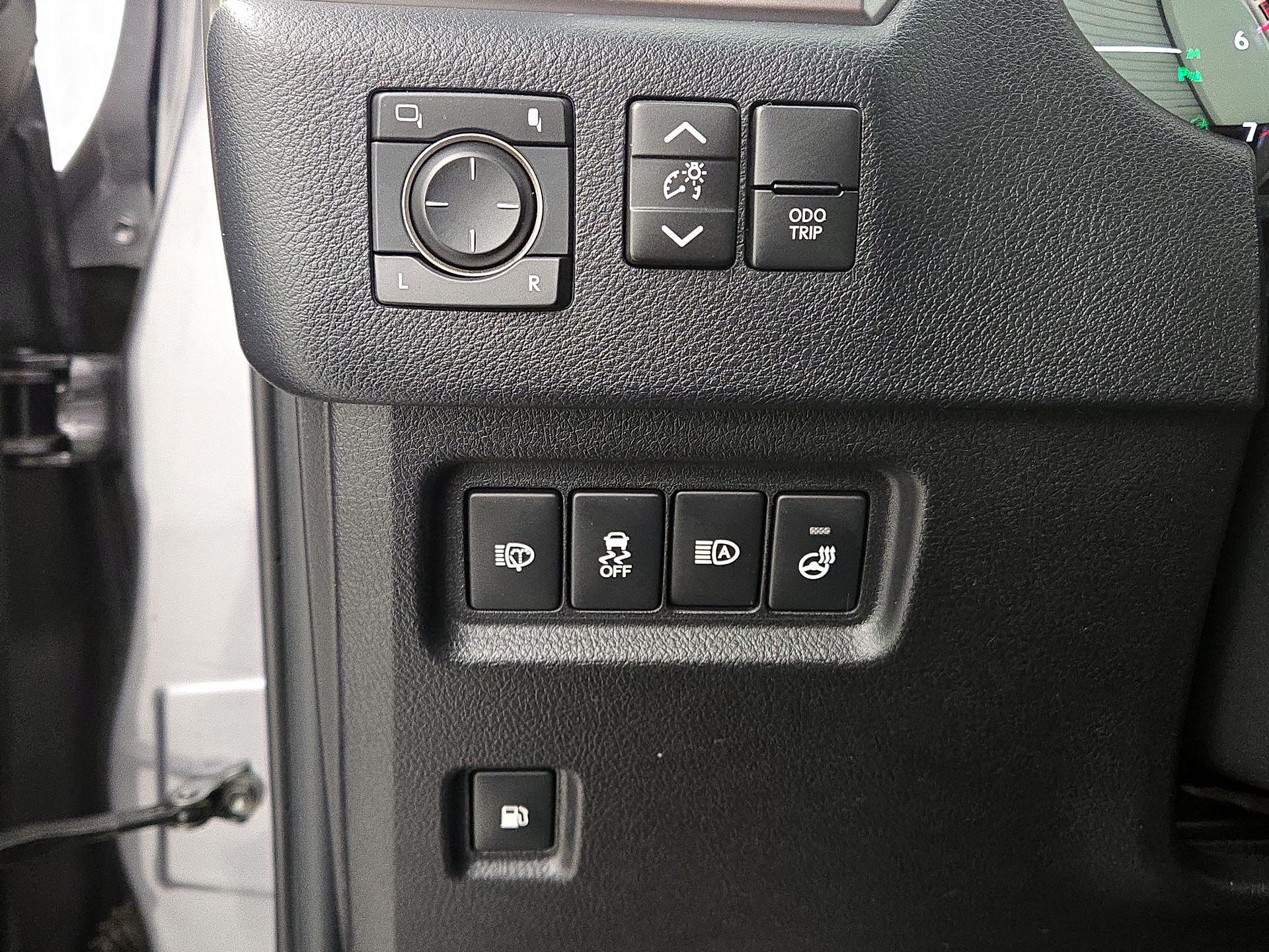 Thumbnail: 2022 Lexus GX - 13