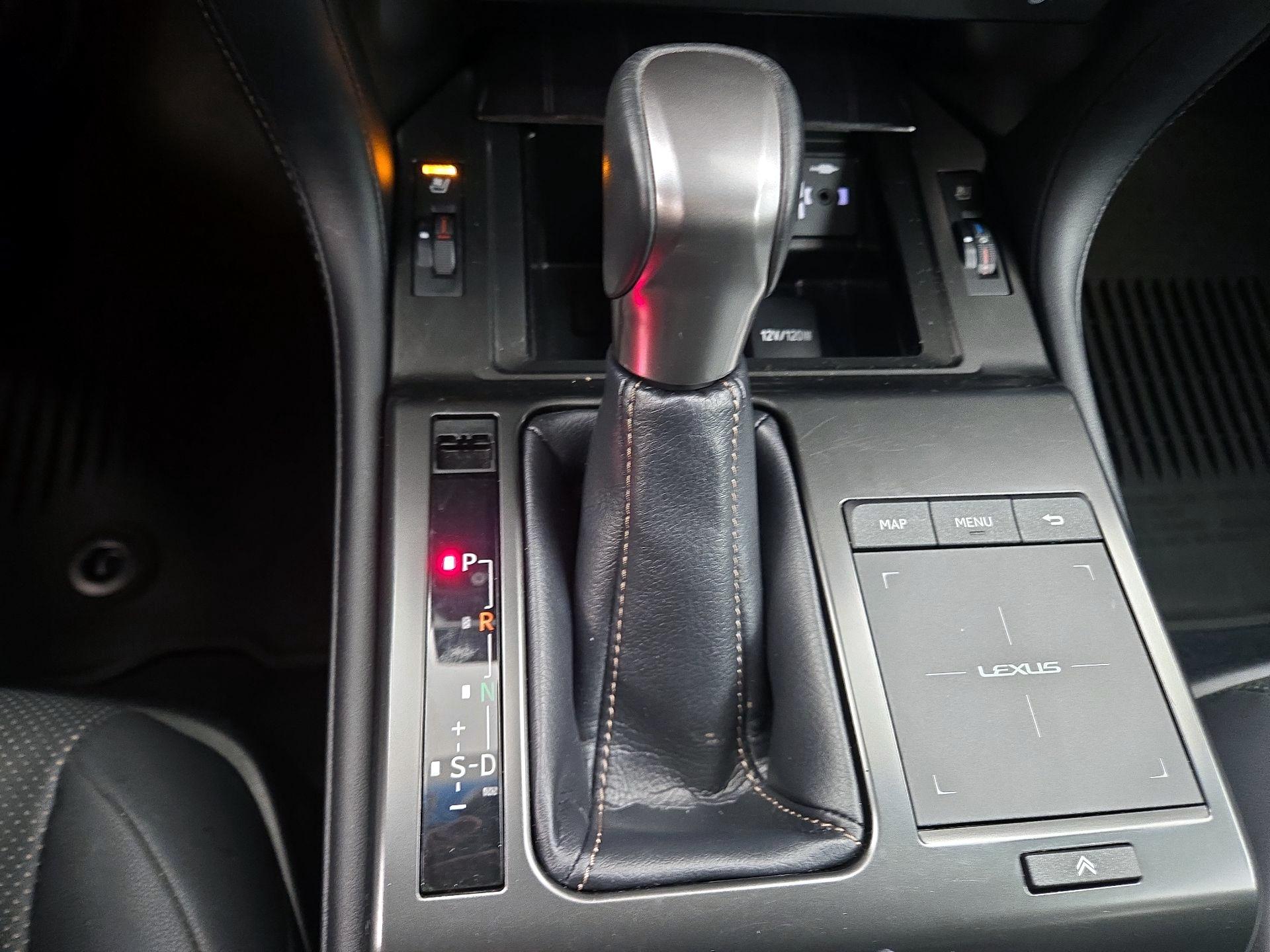 Thumbnail: 2022 Lexus GX - 18