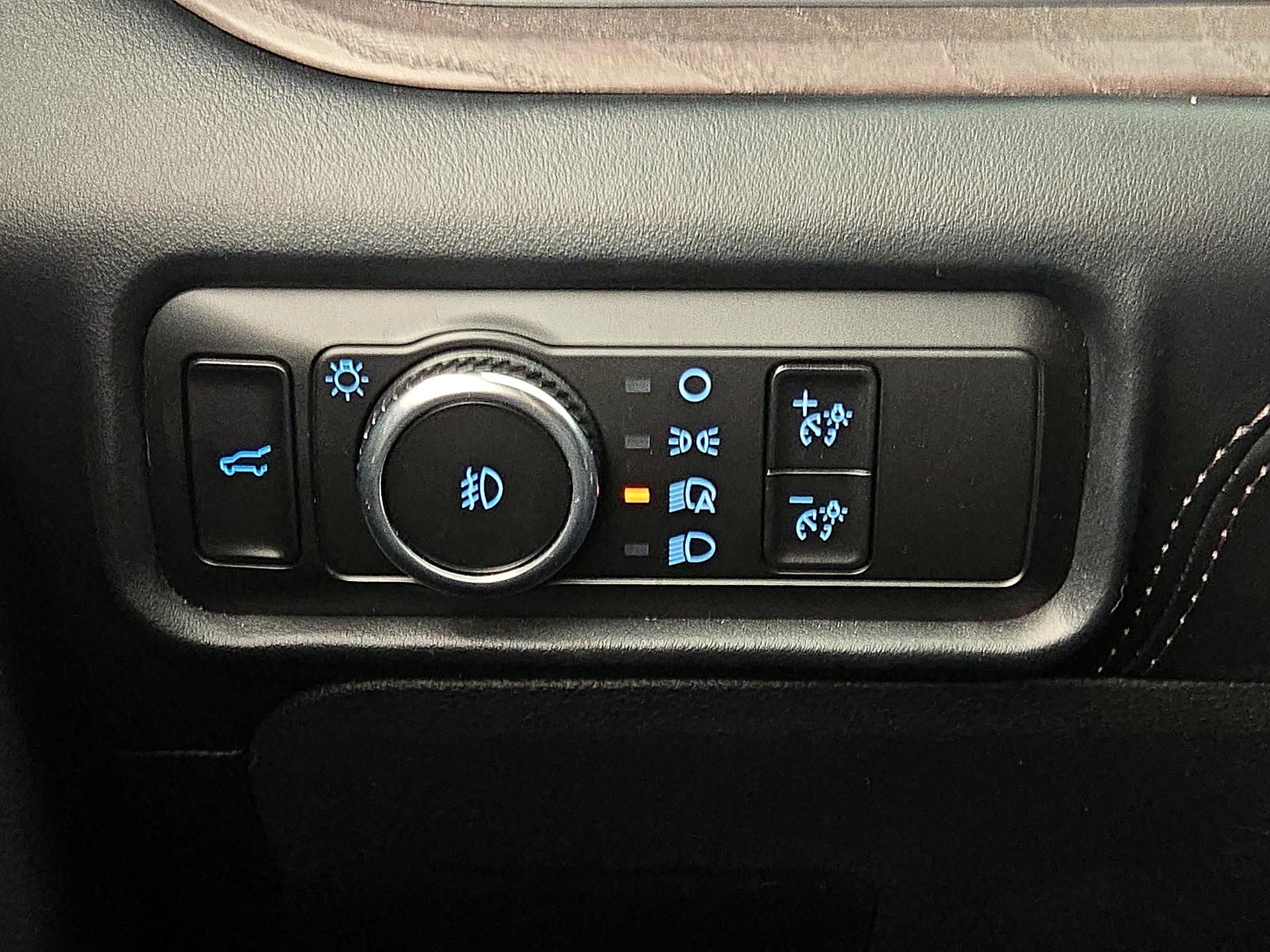 Thumbnail: 2023 Ford Explorer - 13