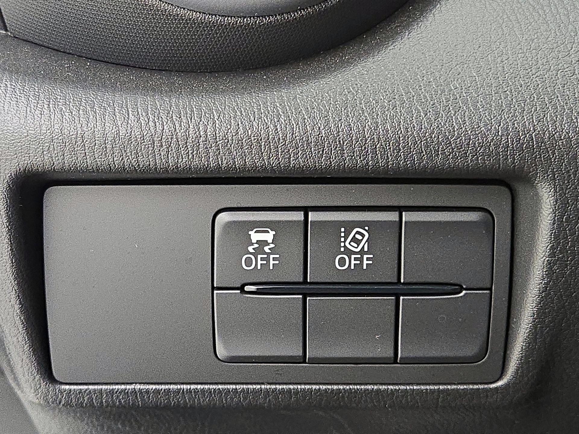 Thumbnail: 2022 Mazda MX-5 Miata - 13