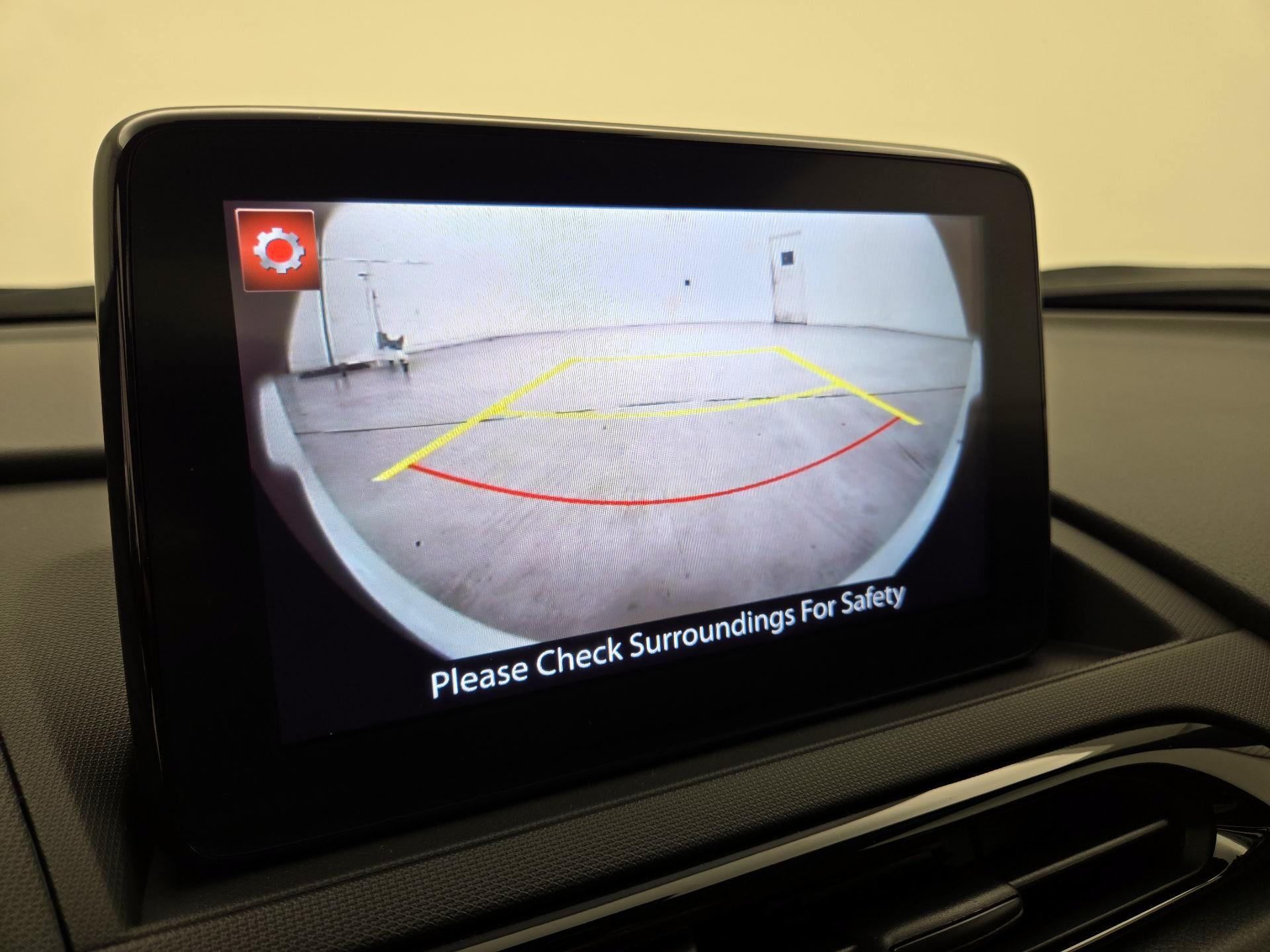 Thumbnail: 2022 Mazda MX-5 Miata - 15