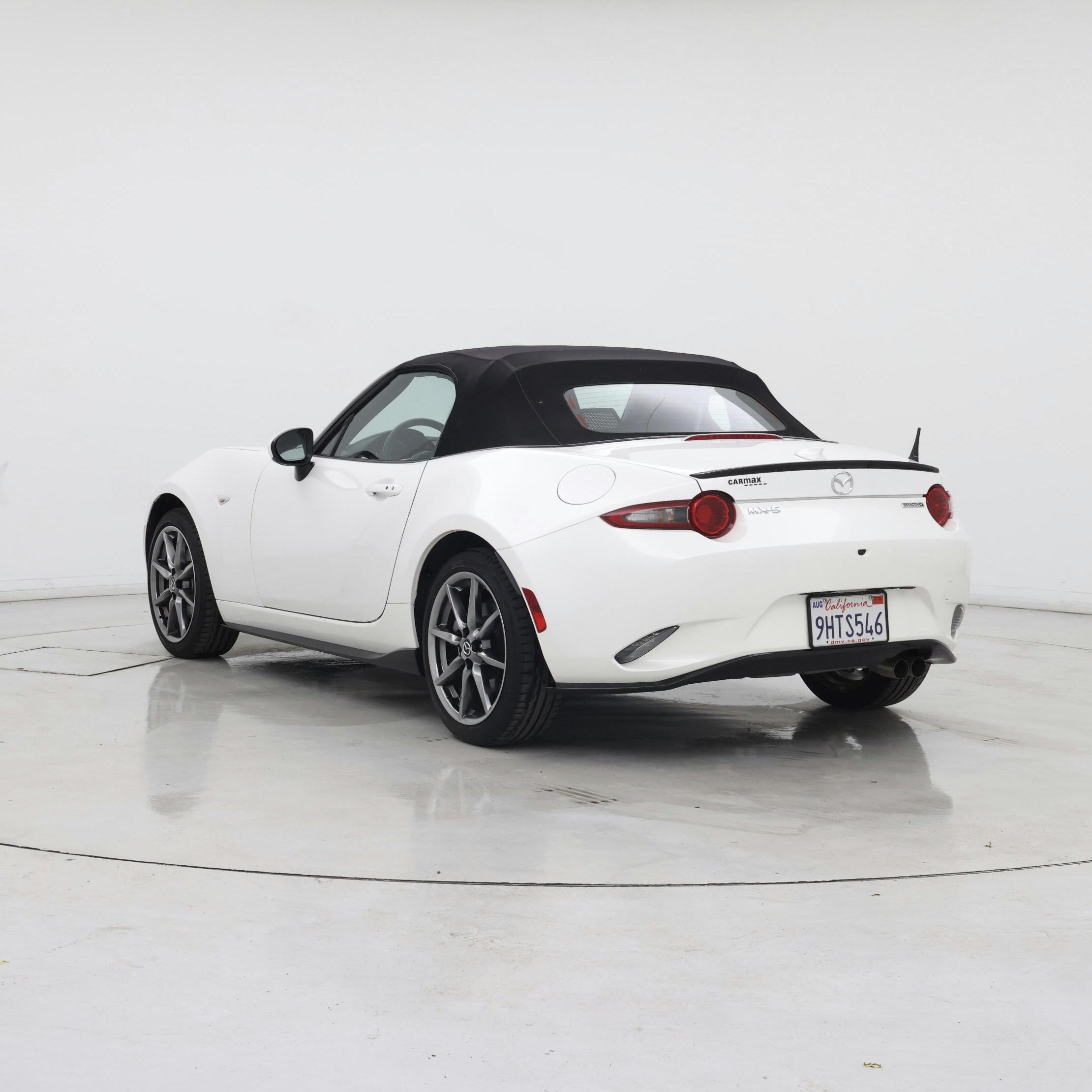 Thumbnail: 2022 Mazda MX-5 Miata - 2