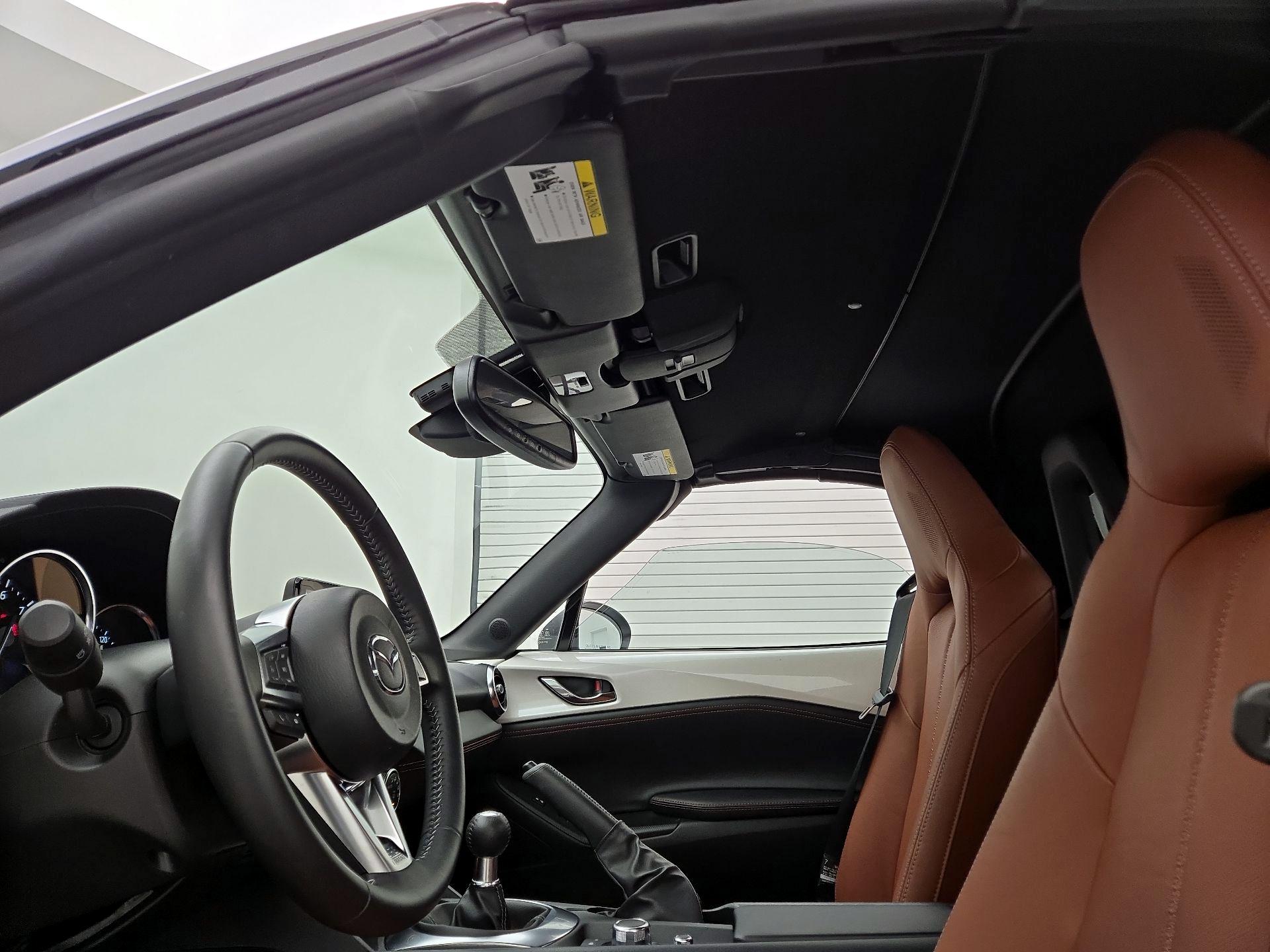 Thumbnail: 2022 Mazda MX-5 Miata - 20