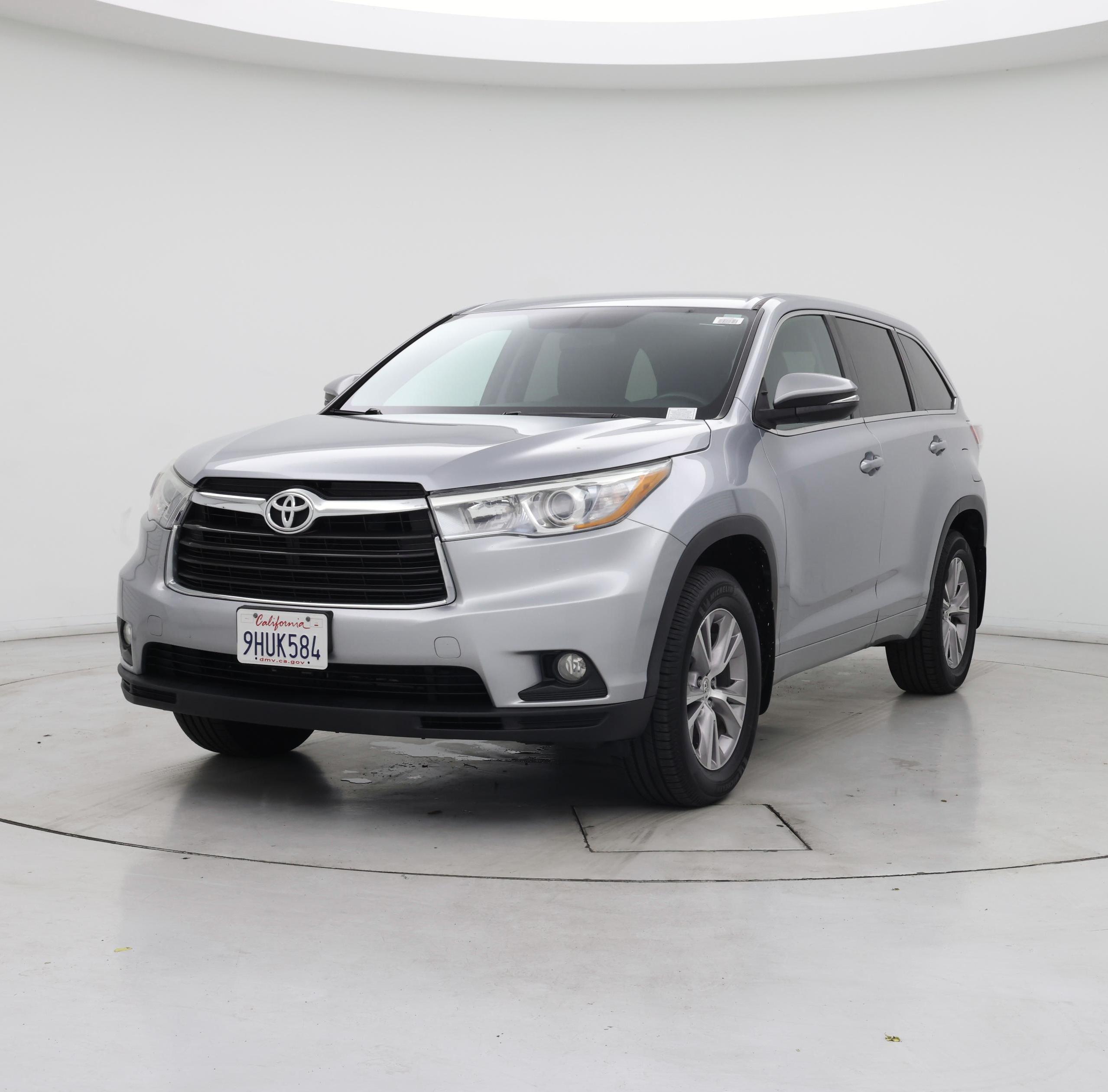 Thumbnail: 2015 Toyota Highlander - 4