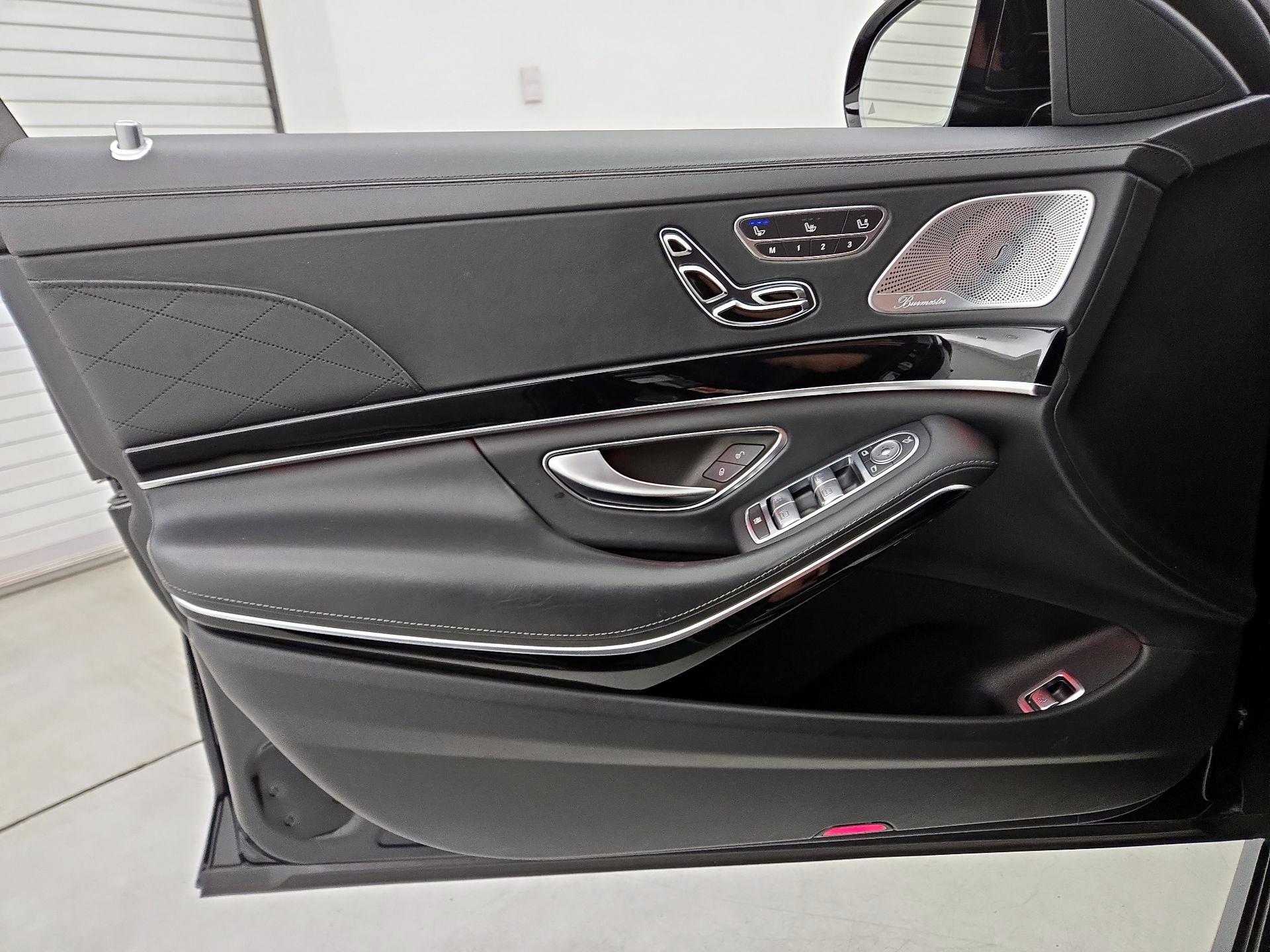 Thumbnail: 2017 Mercedes-Benz S-Class - 12