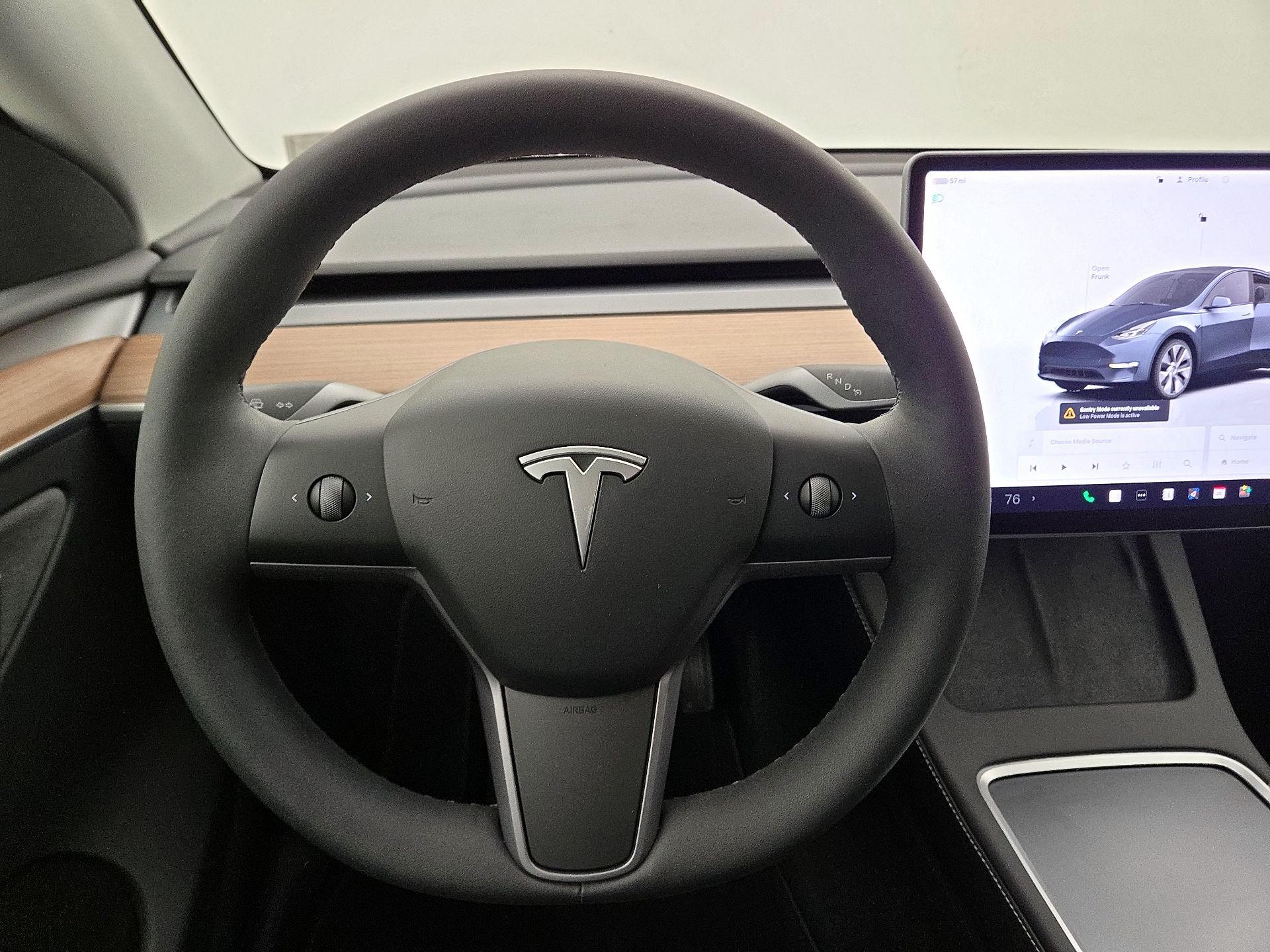 Thumbnail: 2023 Tesla Model Y - 10