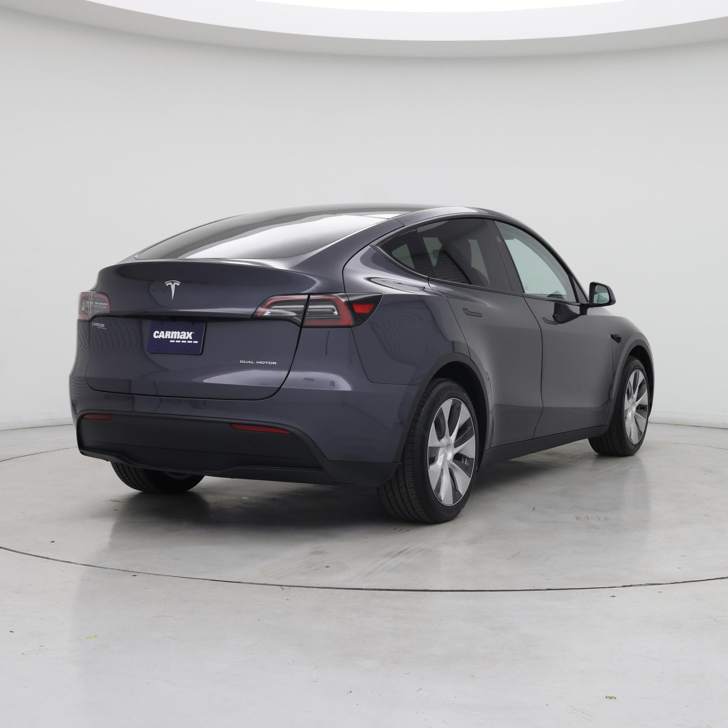 Thumbnail: 2023 Tesla Model Y - 8