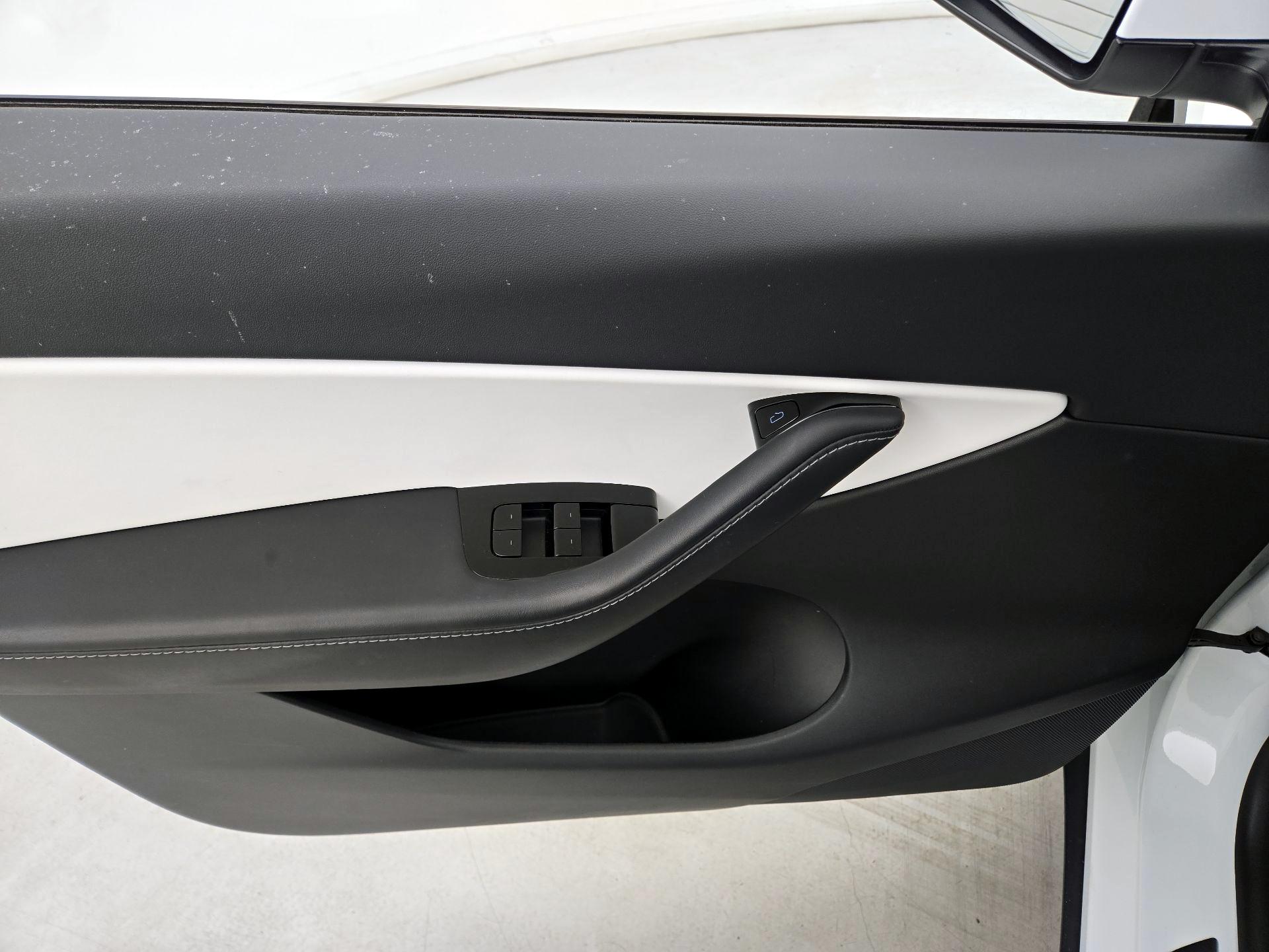 Thumbnail: 2021 Tesla Model Y - 12