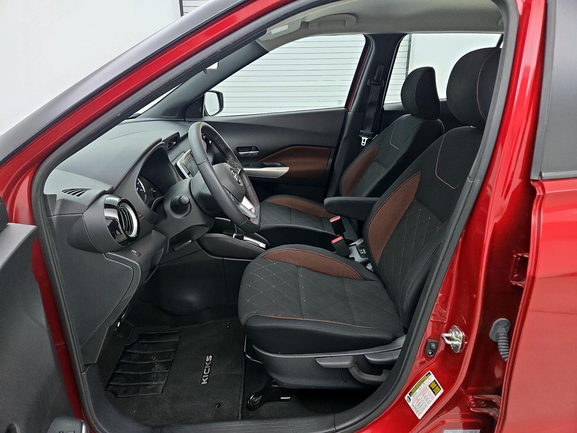 Thumbnail: 2019 Nissan Kicks - 11