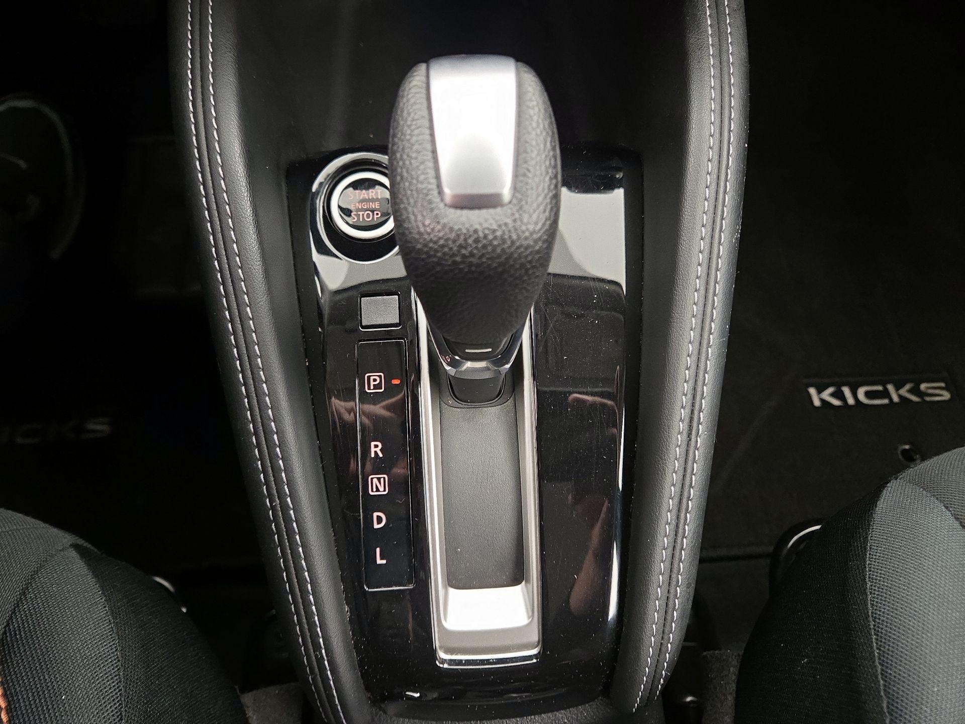 Thumbnail: 2019 Nissan Kicks - 17