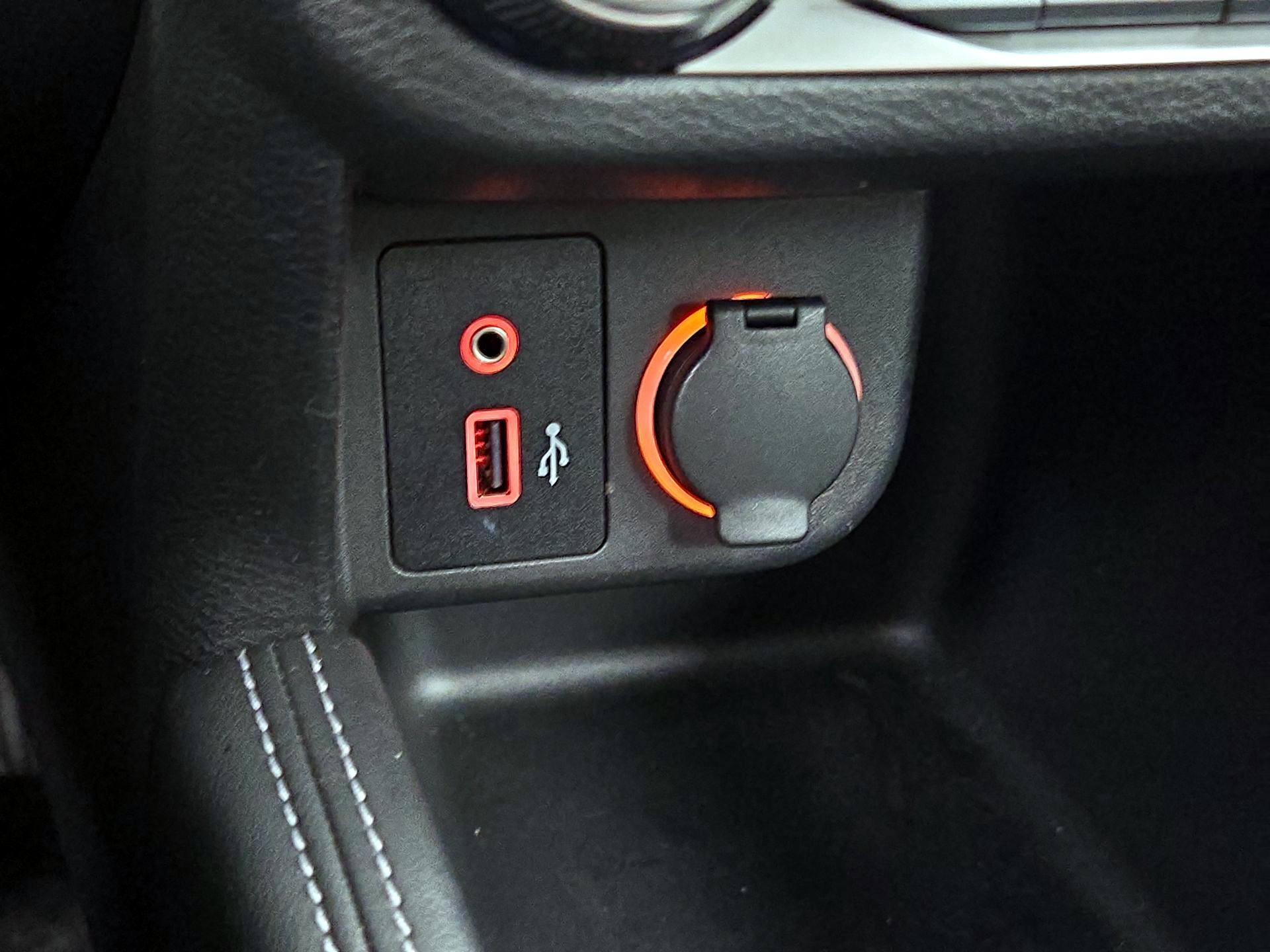 Thumbnail: 2019 Nissan Kicks - 18