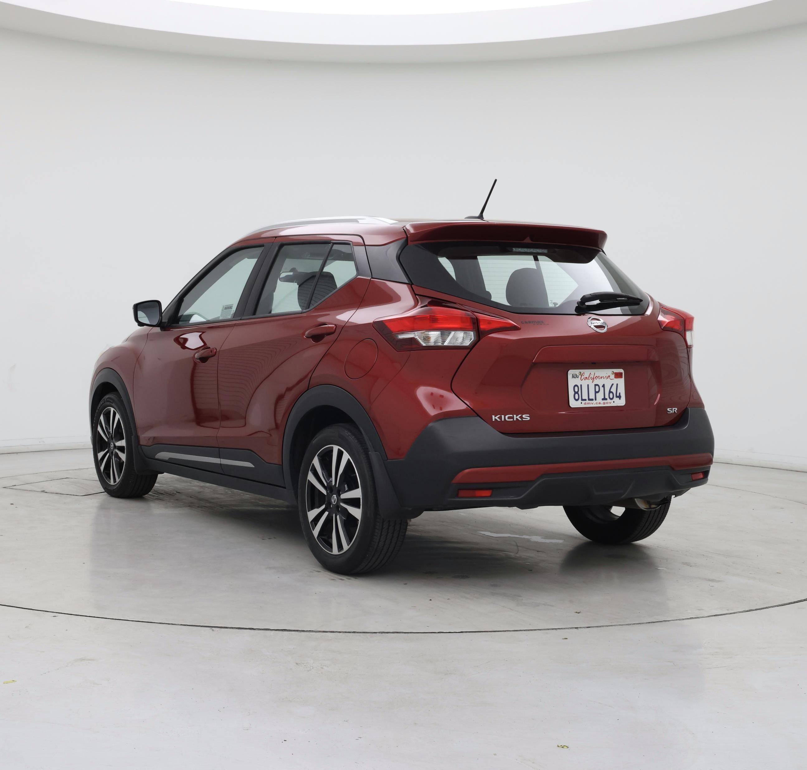 Thumbnail: 2019 Nissan Kicks - 2