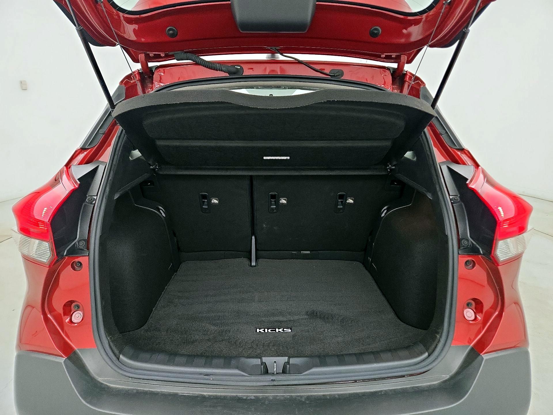 Thumbnail: 2019 Nissan Kicks - 20